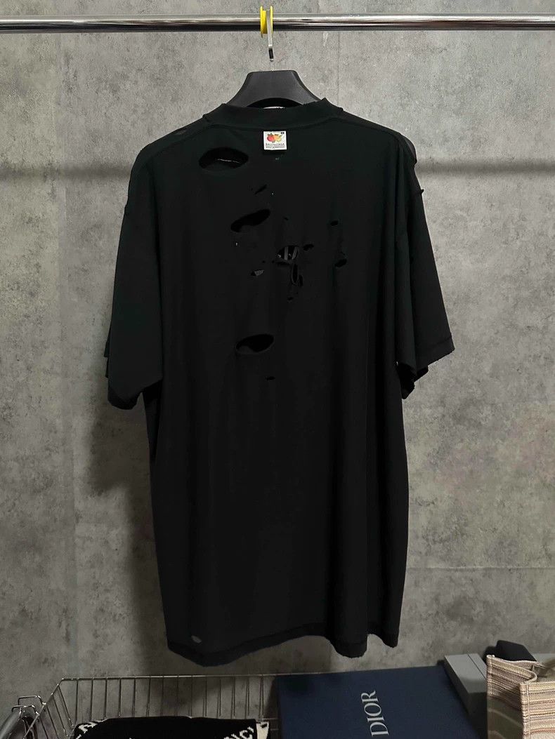 Balenciaga Balenciaga 24fw Embroidered Logo Ripped Short Sleeve T-Shi Size US M / EU 48-50 / 2 - 6 Thumbnail