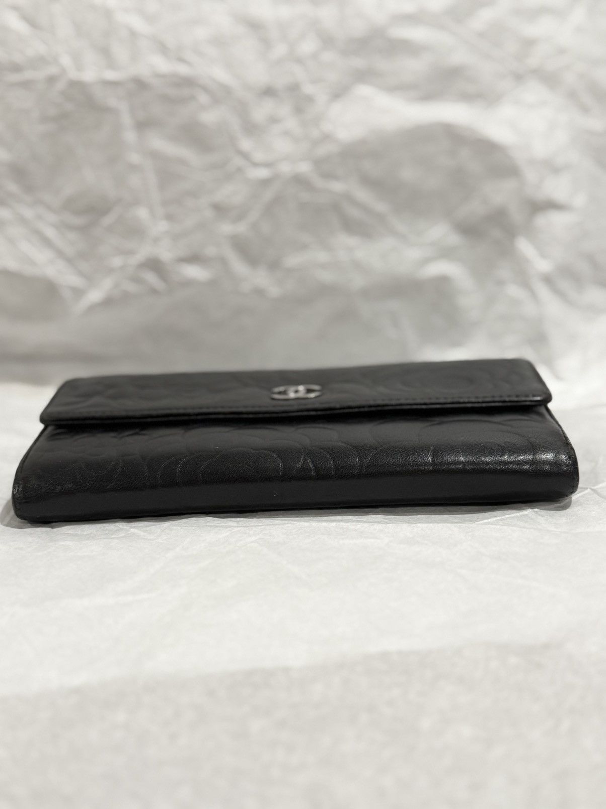 Chanel Authentic Chanel camellia wallet in black lambskin leather Size ONE SIZE - 12 Thumbnail