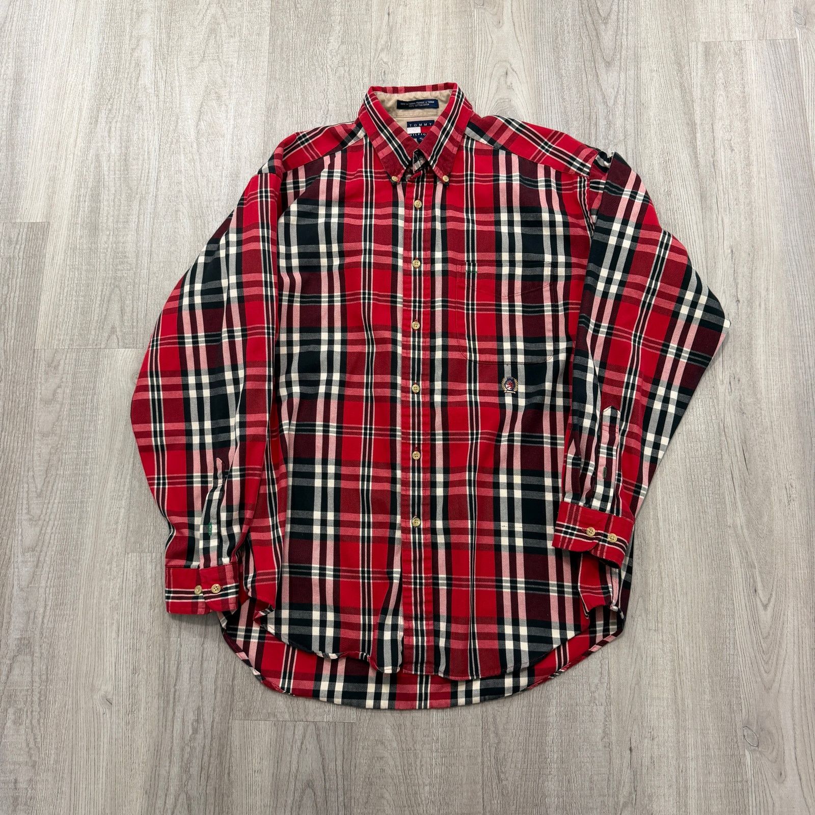 Tommy Hilfiger Vintage Tommy Hilfiger Button Shirt Men's Medium Red Plaid Size US M / EU 48-50 / 2 - 1 Thumbnail