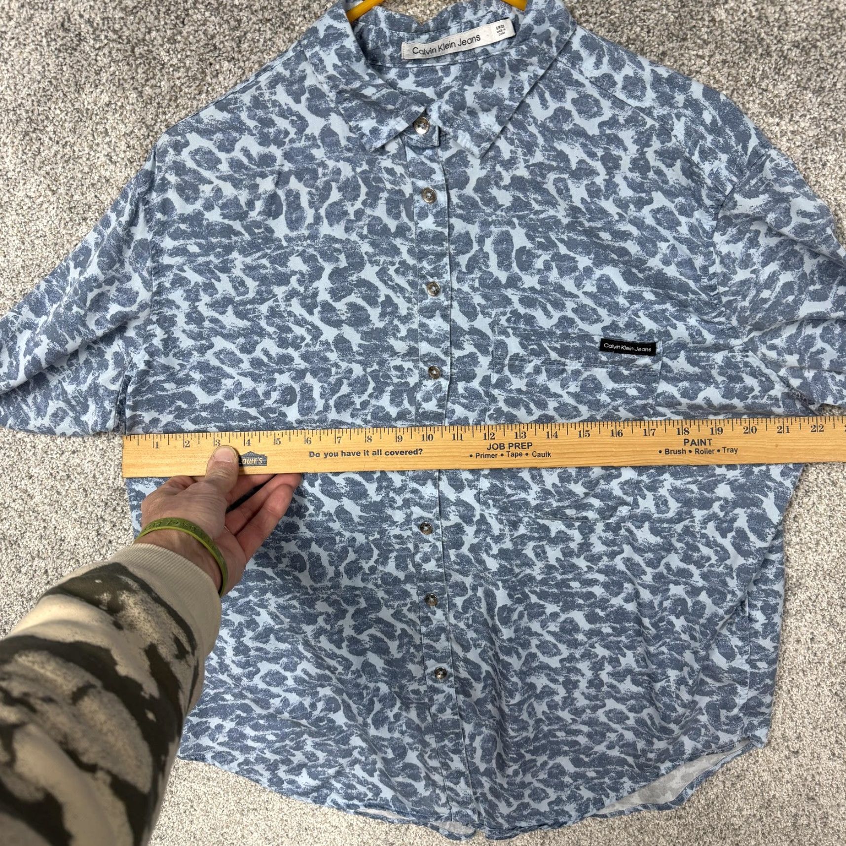 Vintage Calvin Klein Button-Up Shirt Mens Small Blue Animal Print Lyocell Rayon button Size US S / EU 44-46 / 1 - 4 Thumbnail
