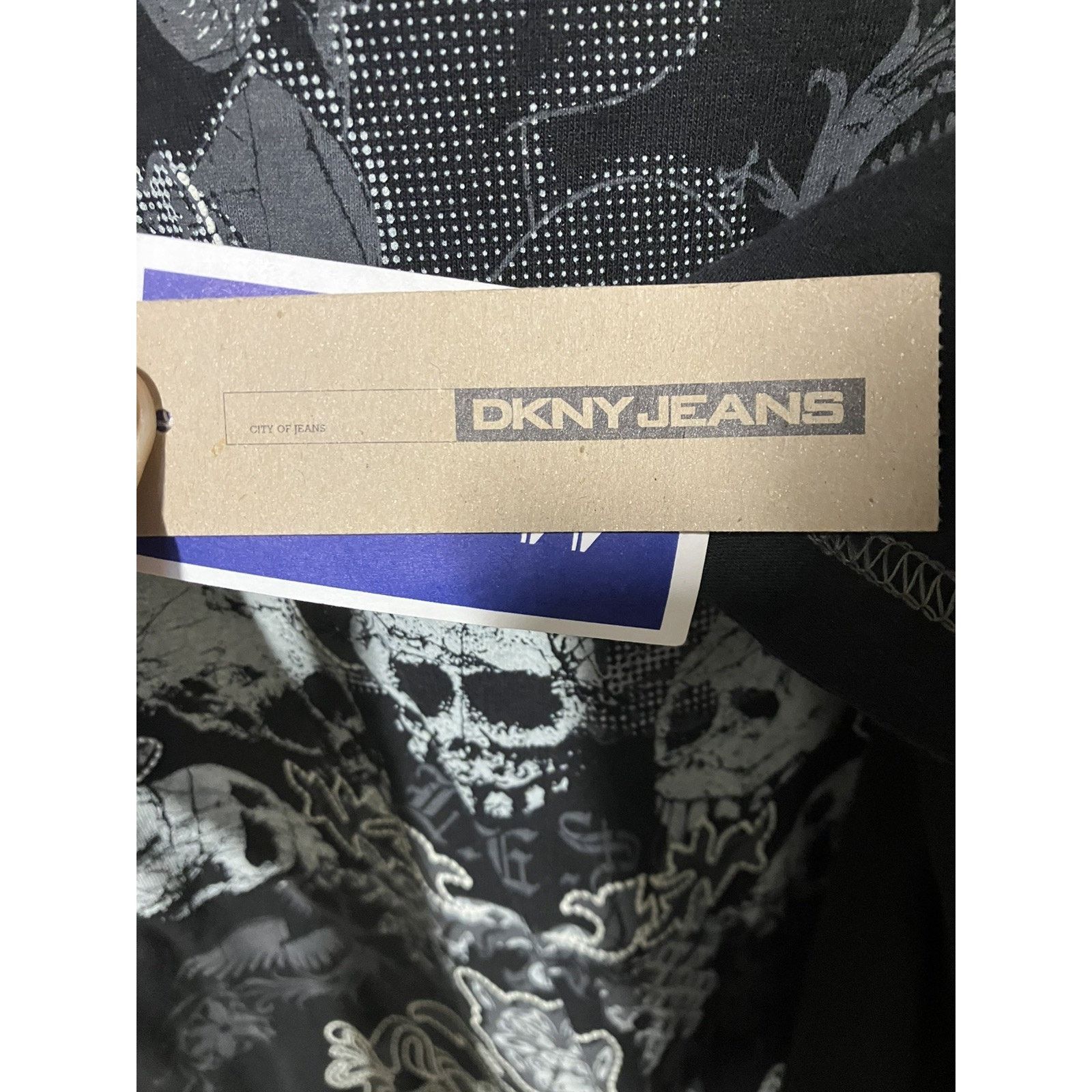 DKNY Vtg DKNY Jeans Geisha Skull Graphic Tee - M - Y2K Grunge Size US M / EU 48-50 / 2 - 4 Thumbnail