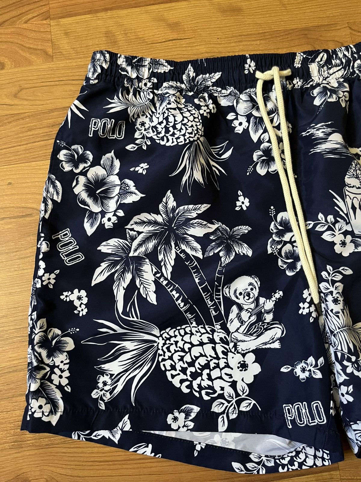 Polo Ralph Lauren Polo Ralph Lauren Polo Bear Tropical Print Men’s Swim Trunk Size US 34 / EU 50 - 2 Thumbnail