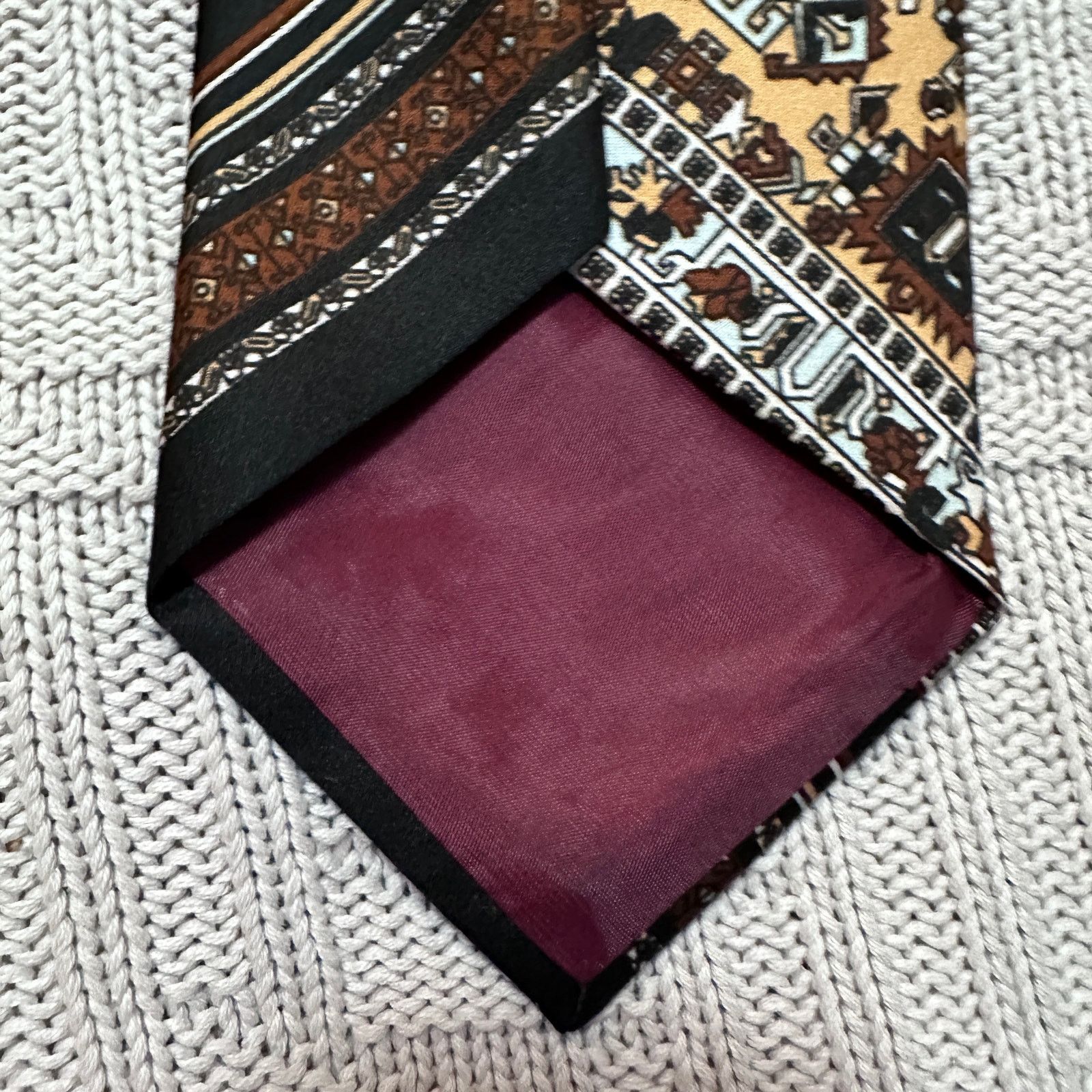 Vintage Vintage black and gold paisley men's tie Size ONE SIZE - 4 Thumbnail
