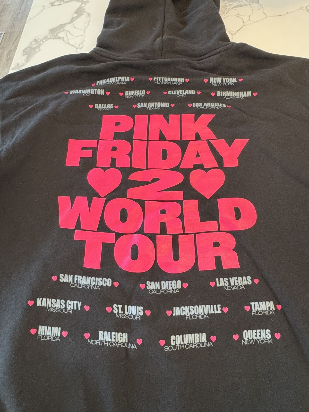 Band Tees Nicki Minaj concert hoodie, pink Friday 2 tour Size US XXL / EU 58 / 5 - 4 Thumbnail