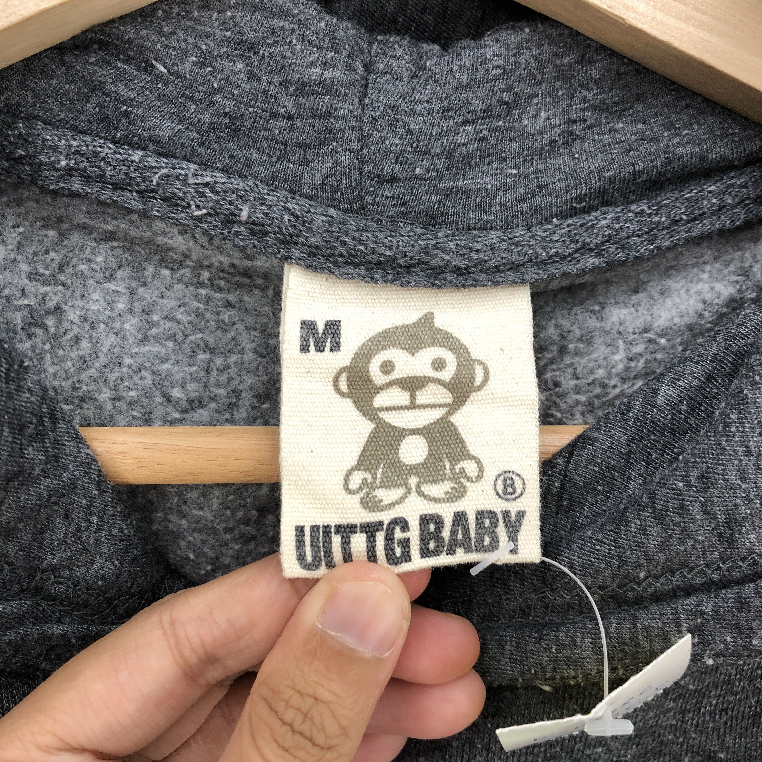 Japanese Brand 💥Vintage💥 Sweatshirt Hoodie UITTG BABY Pullover Size US M / EU 48-50 / 2 - 4 Thumbnail
