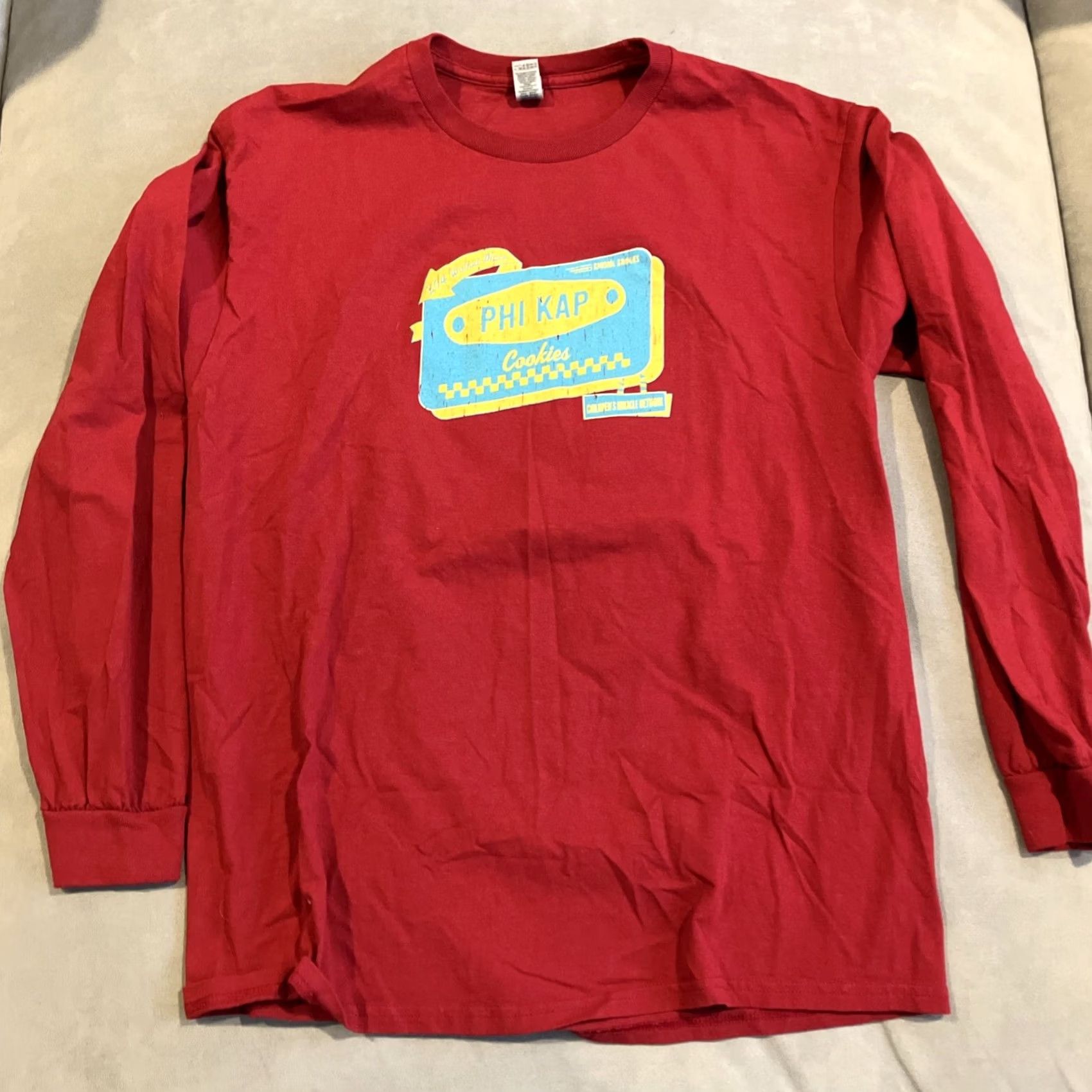 Gildan Phi Kappa Sigma PHI KAP Crumbl Cookie RARE Long Sleeve T Shirt Large Size US L / EU 52-54 / 3 - 2 Thumbnail