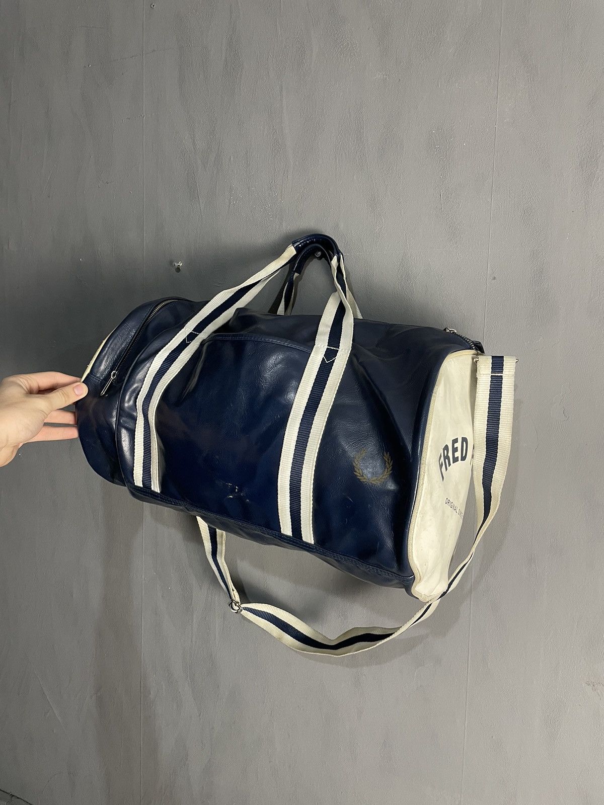 Fred Perry VINTAGE FRED PERRY LEATHER DUFFLE BAG Size ONE SIZE - 1 Thumbnail
