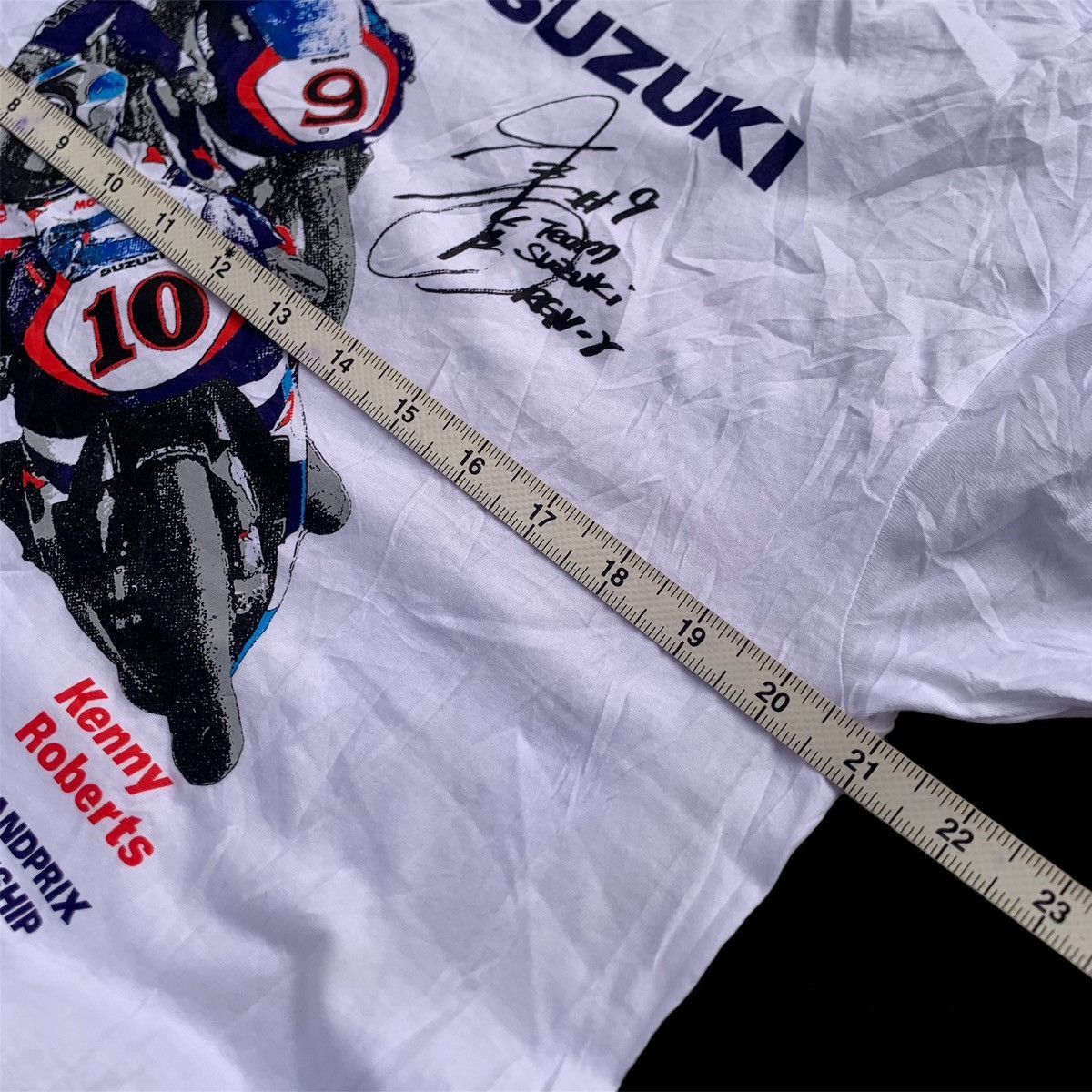 Vintage Vintage 90s Suzuki Racing Team Kenny Roberts Aoki T-Shirt Size US L / EU 52-54 / 3 - 12 Thumbnail