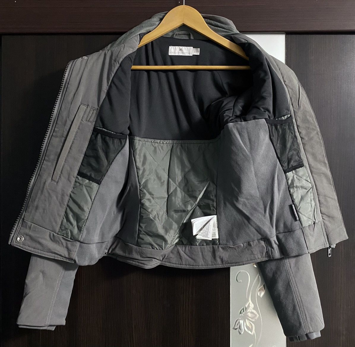 Adidas × Stella McCartney Women’s AW‘08 Asymmetric Multipocket Primaloft Biker Jacket Size XXS / US 00 / IT 34 - 4 Thumbnail