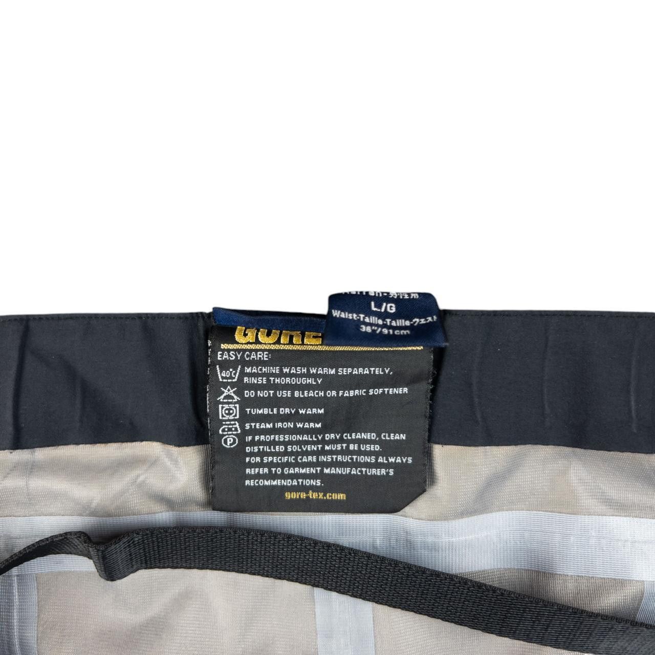 Arc'teryx Vintage Arcteryx Goretex Full Zip Dungarees Size L Size US 40 / EU 56 - 8 Thumbnail