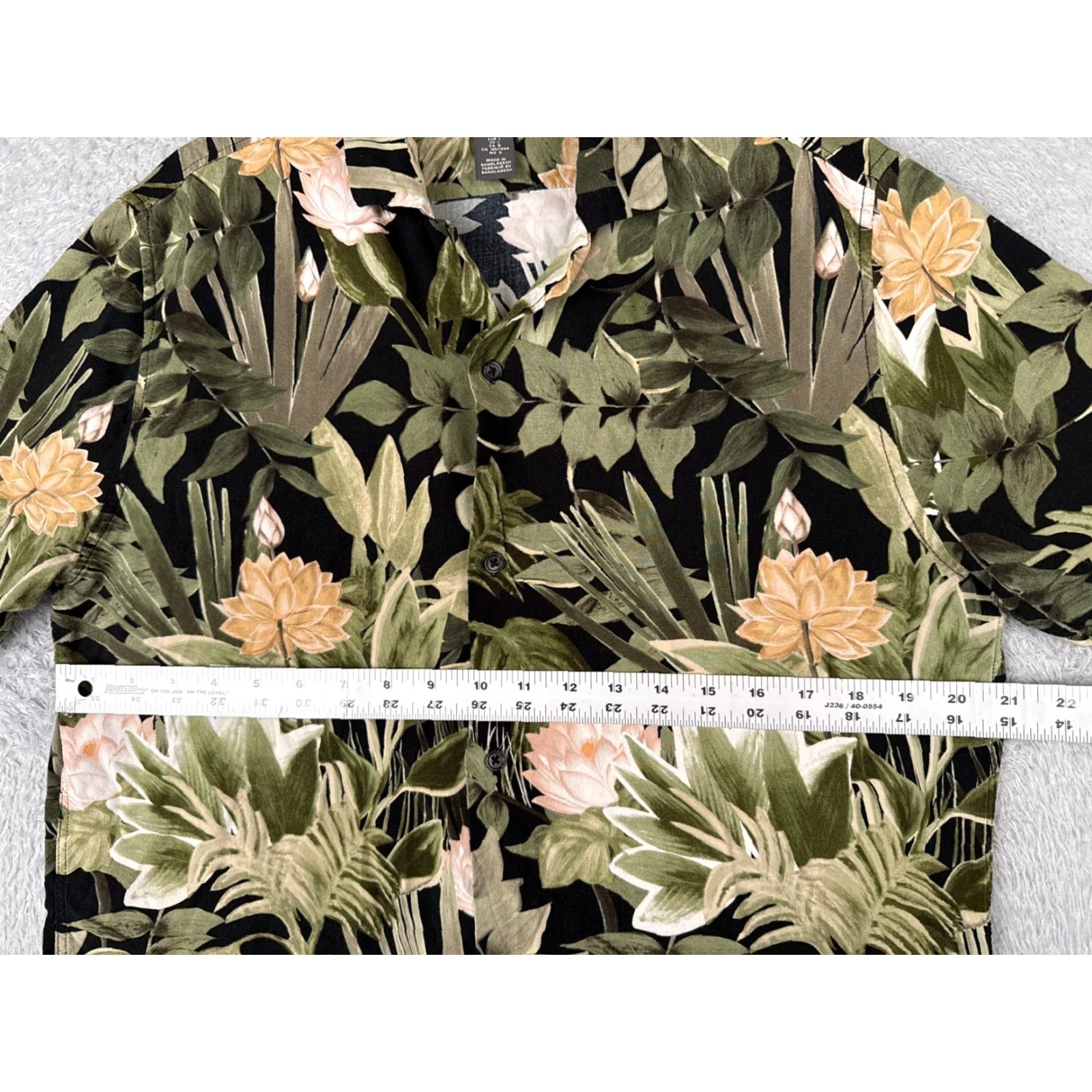 H&M H&M Button-Up Shirt Men Adult Large Green Floral Short Sleeve 100% Rayon Casual Size US L / EU 52-54 / 3 - 7 Thumbnail