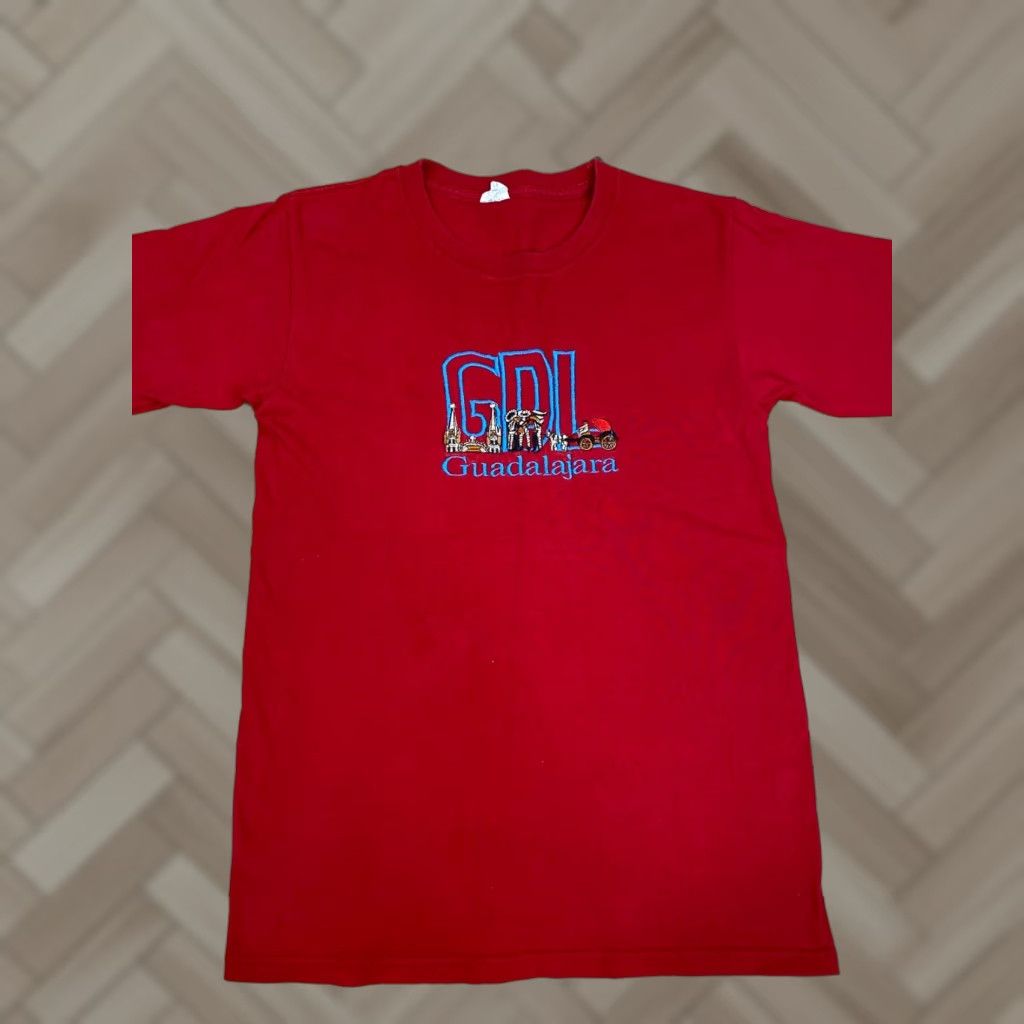 Vintage VINTAGE Yazbek Mexico T-Shirt Red Crew Neck Short Sleeve Logo Mexico 90s Men Small"} Size US S / EU 44-46 / 1 - 1 Thumbnail
