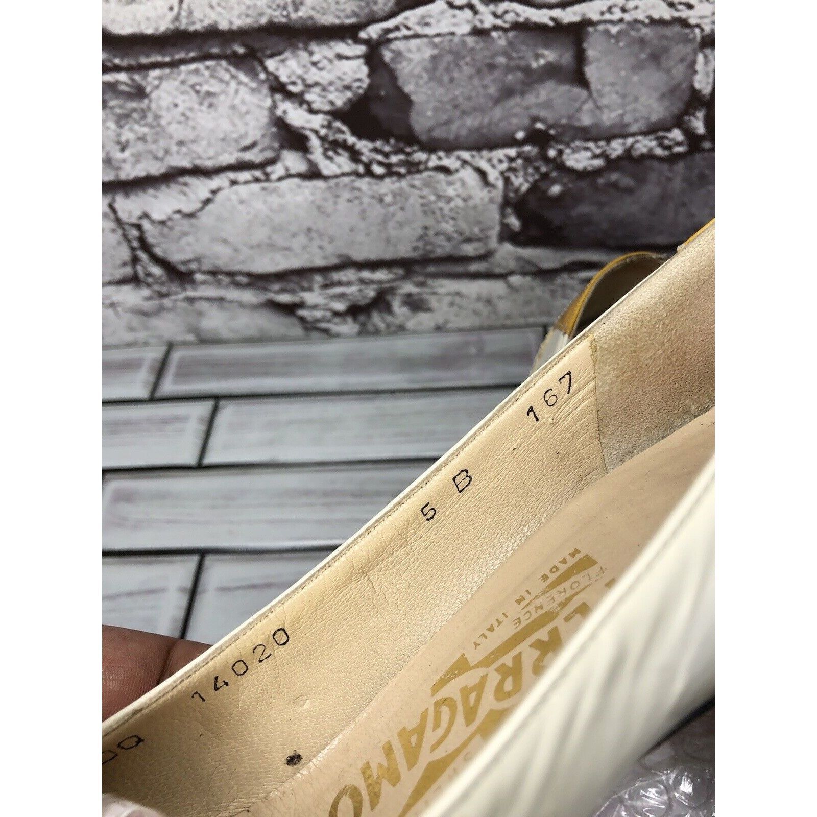 Salvatore Ferragamo Salvatore Ferragamo Ivory Leather Snake Yellow Patent Dress Size US 5 / IT 35 - 15 Thumbnail