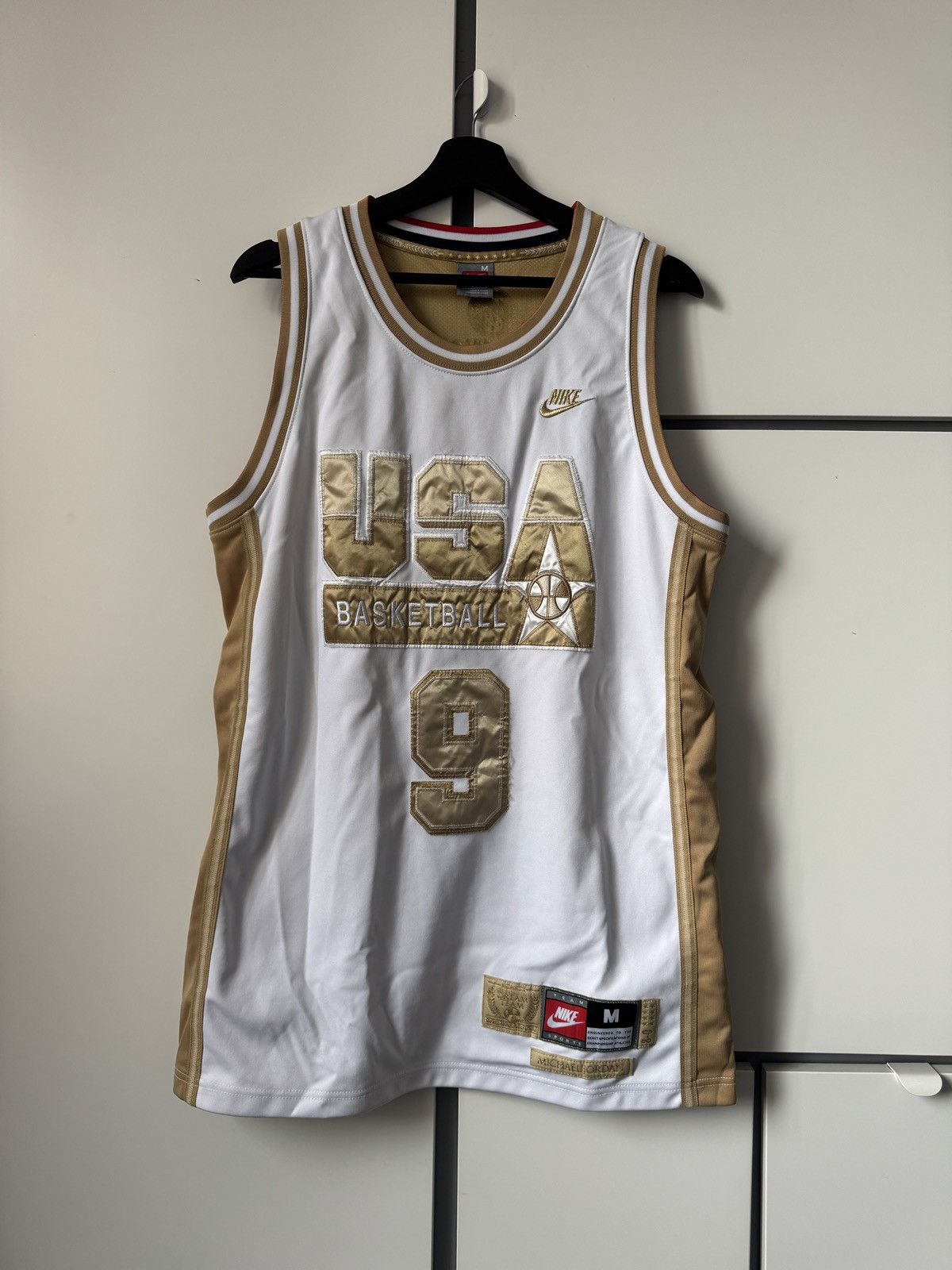 Nike Vintage Nike 92 Dream Team Michael Jordan USA Olympic Jersey Size US M / EU 48-50 / 2 - 1 Thumbnail