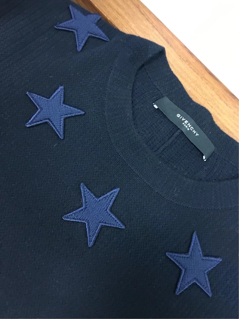 Givenchy Givenchy Black Star Hoodie, Size L Size US L / EU 52-54 / 3 - 5 Thumbnail