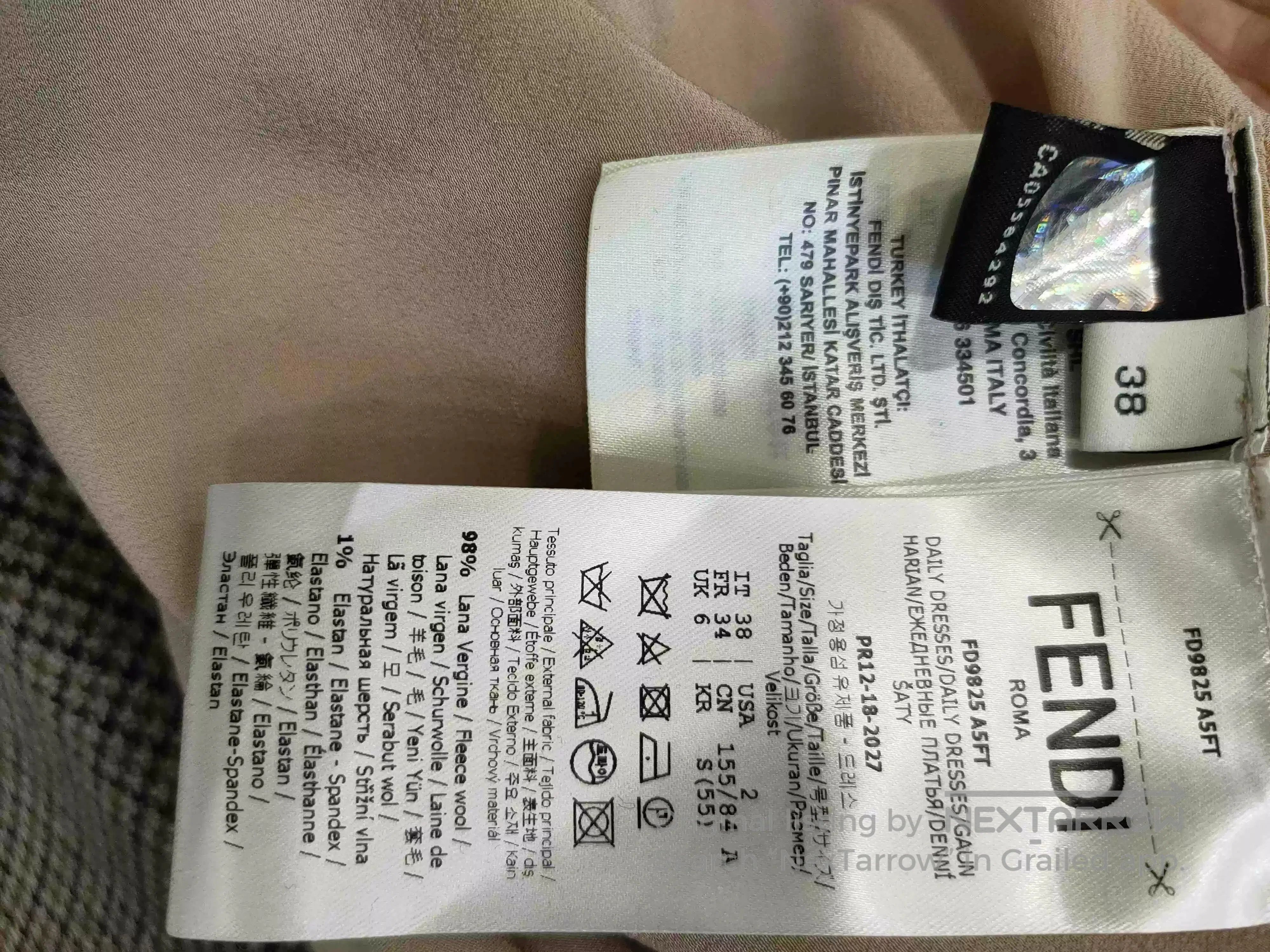 Fendi Fendi Wool Cloak Coat with Silk Collar. Size US M / EU 48-50 / 2 - 4 Thumbnail