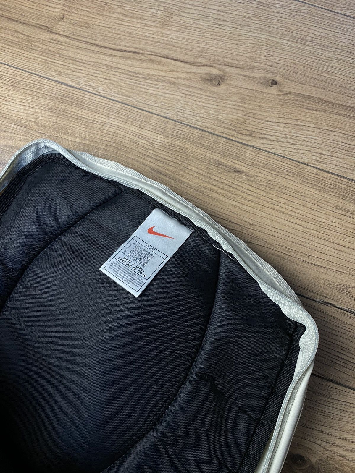 Nike × Vintage Nike Vintage Nike bagpack 90 swoosh logo USA style very rare Size ONE SIZE - 5 Thumbnail