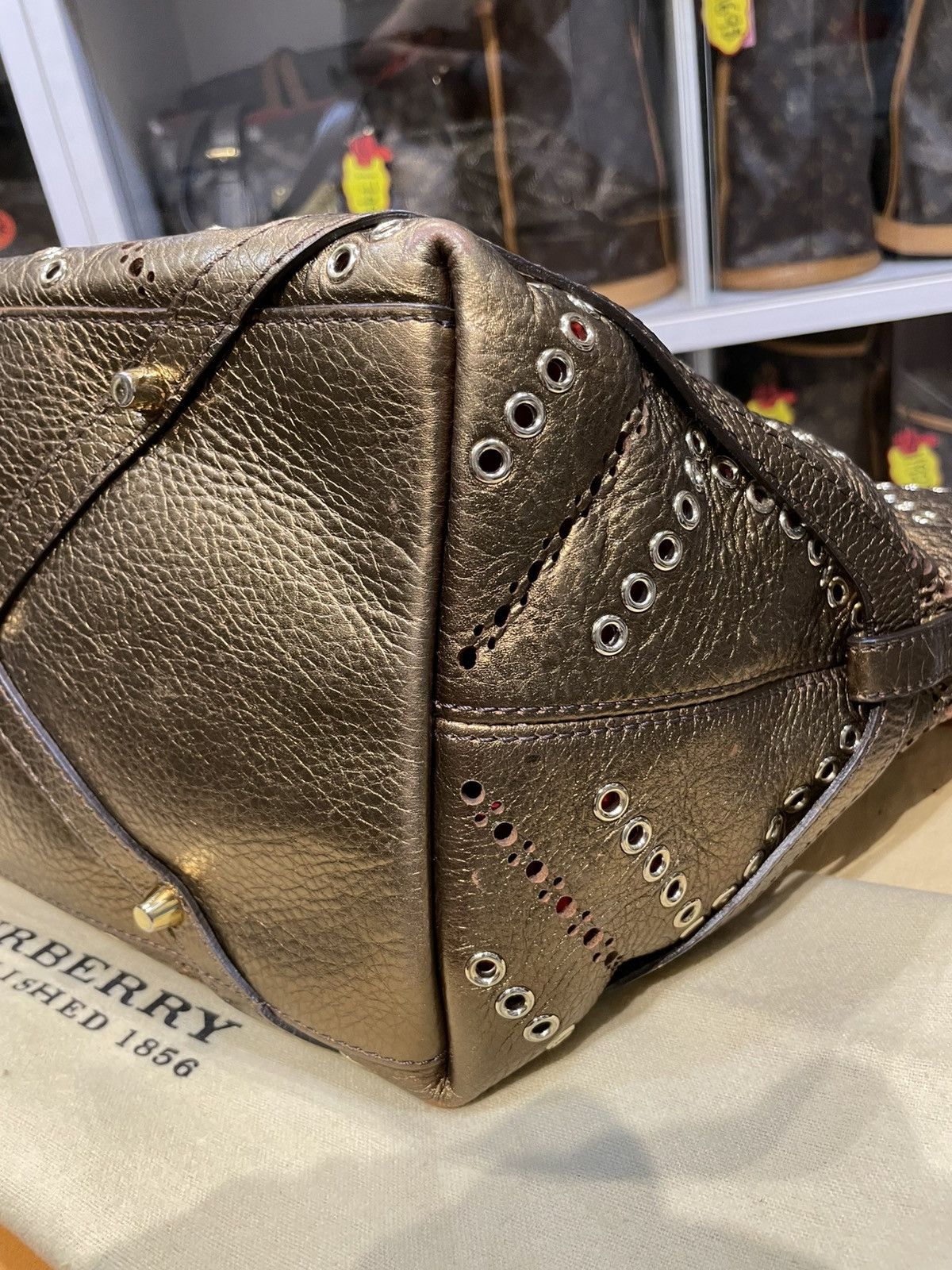 Burberry AUTHENTIC BURBERRY CALFSKIN METALLIC GROMMETS Size ONE SIZE - 11 Thumbnail
