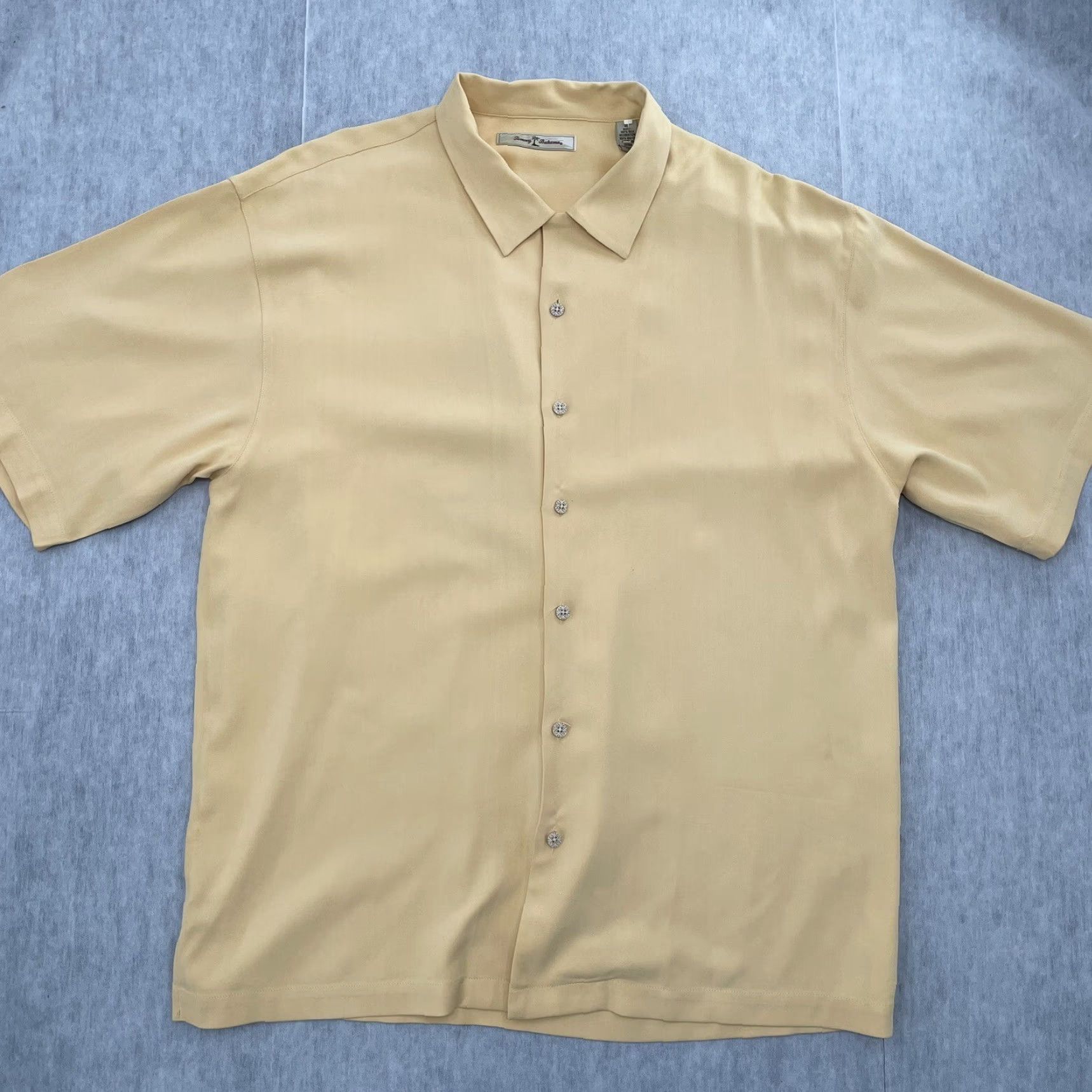 Tommy Bahama Tommy Bahama Shirt Men's XL Yellow Silk Short Sleeve Button-Front Beach Hawaiian Aloha Bar None Martini Glass Mens Size US XL / EU 56 / 4 - 2 Thumbnail
