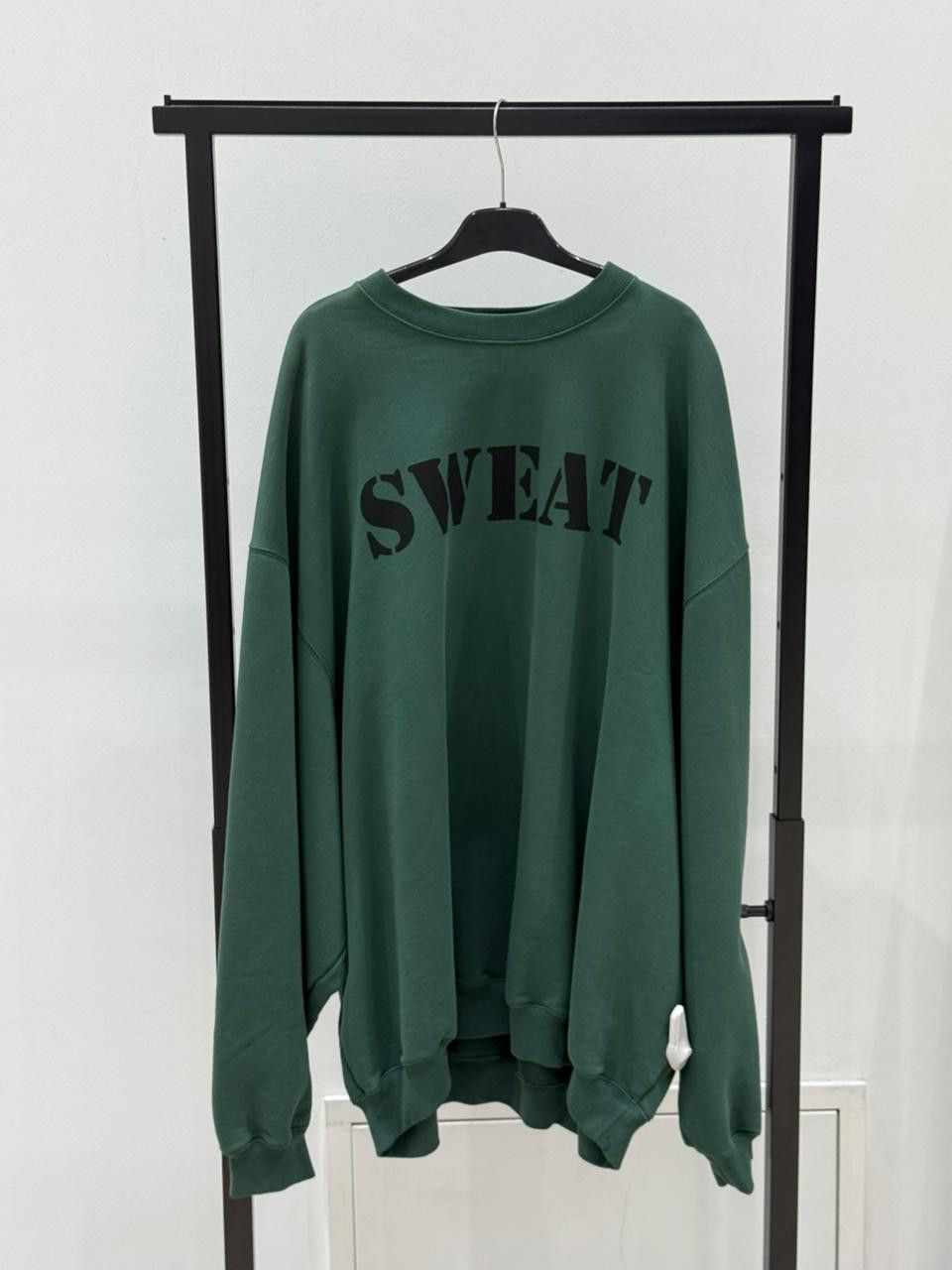 Vetements CC28 Oversize Cotton Sweatshirt in Green Size US M / EU 48-50 / 2 - 1 Thumbnail