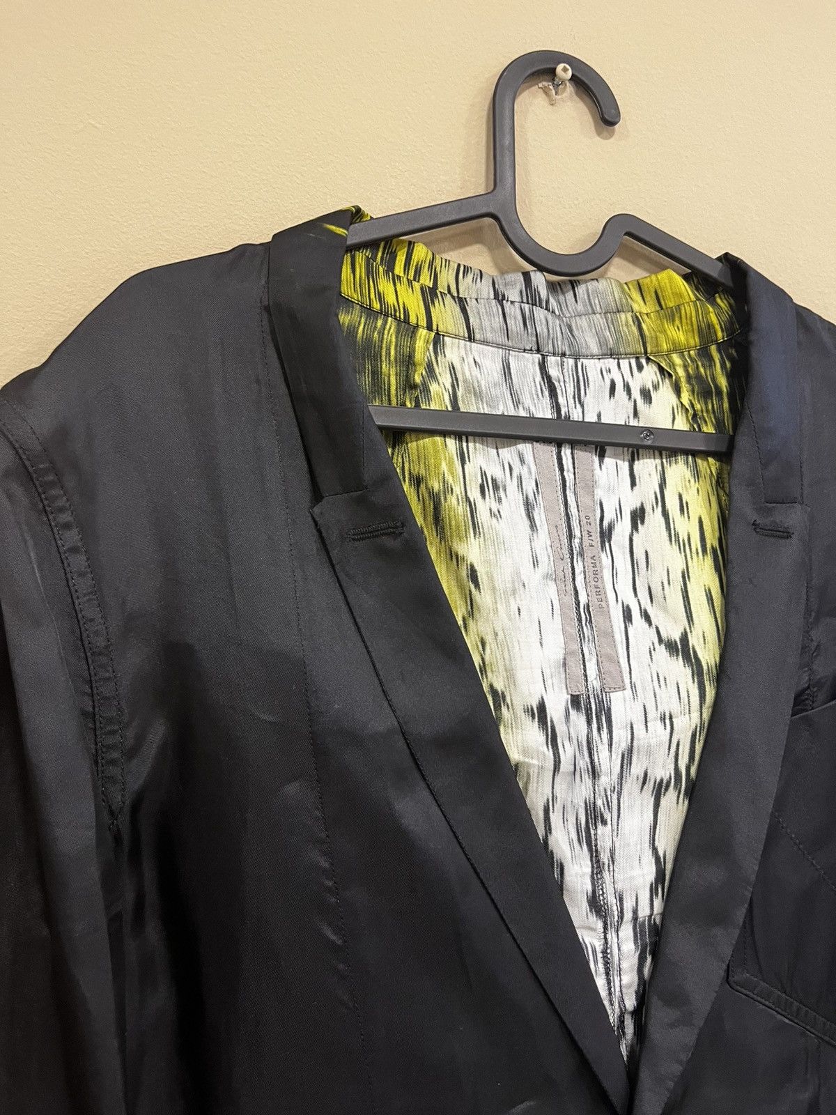 Rick Owens Rick Owens FW20 Performa CMS Island Blazer Size 38R - 2 Thumbnail