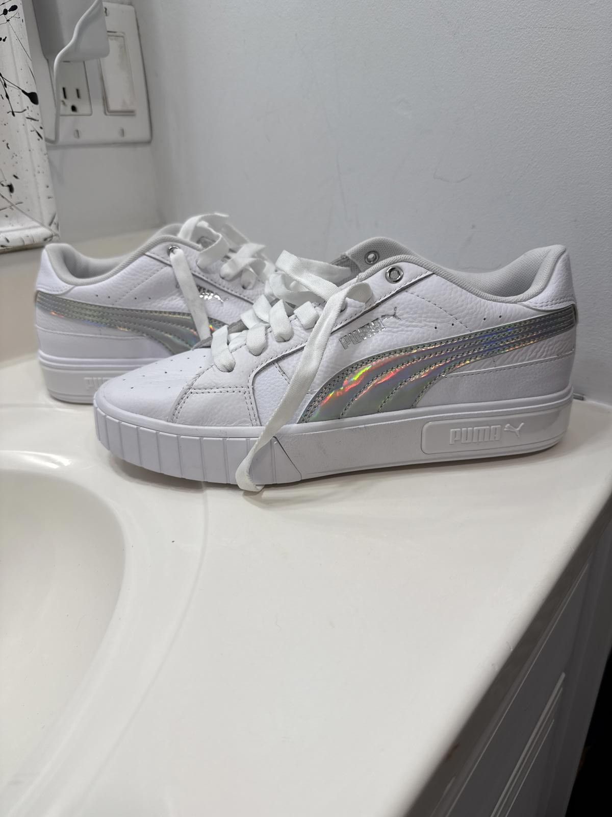 Puma Puma Women's White Sneakers with Holographic Detail Size US 7.5 / IT 37.5 - 1 Thumbnail