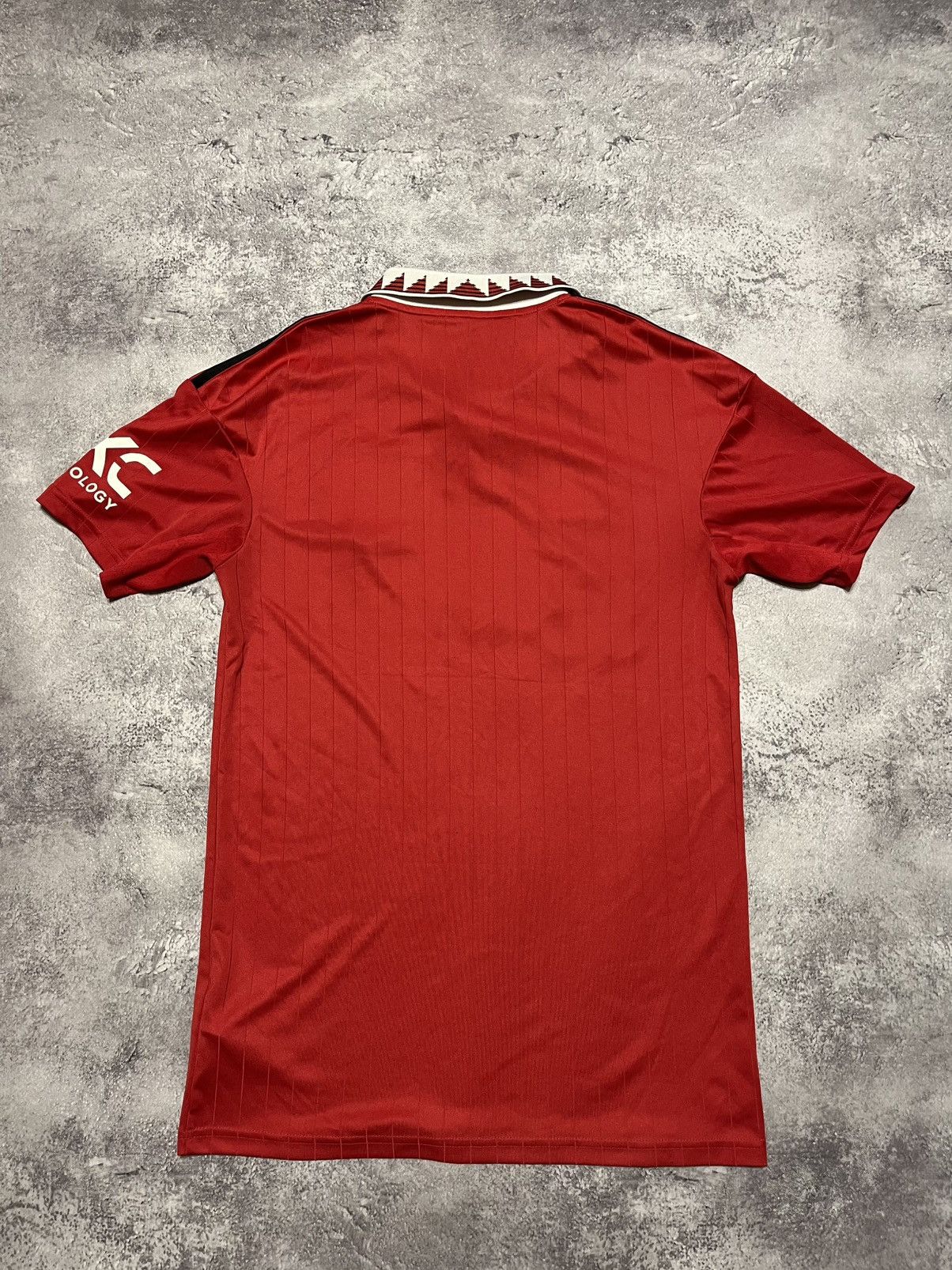 Adidas Adidas Manchester United 2022/2023 soccer jersey Size US XS / EU 42 / 0 - 4 Thumbnail