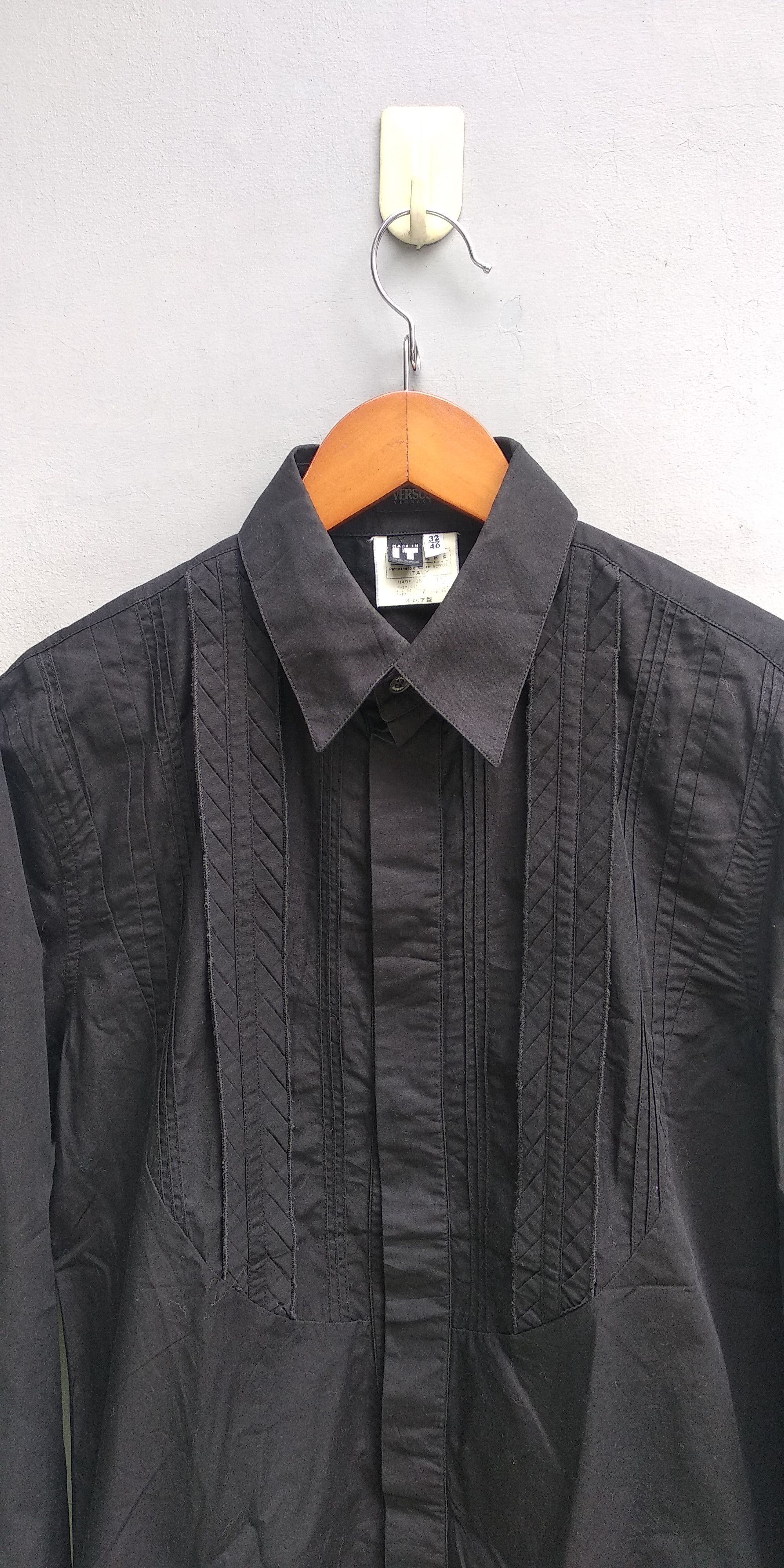Versus Versace Black versus versace button up shirt Size M / US 6-8 / IT 42-44 - 2 Thumbnail