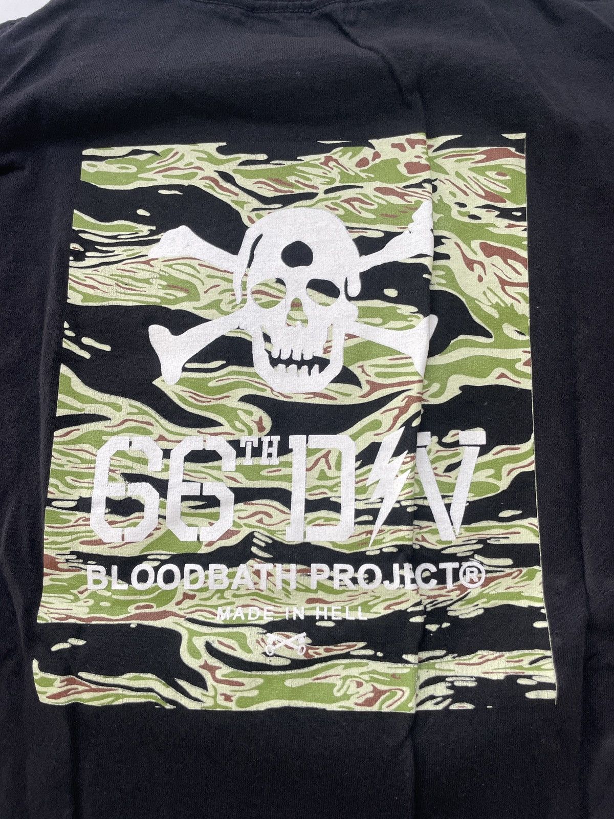 Black Label Black label t-shirt skull printed and pocket front t-shirt Size US S / EU 44-46 / 1 - 3 Thumbnail