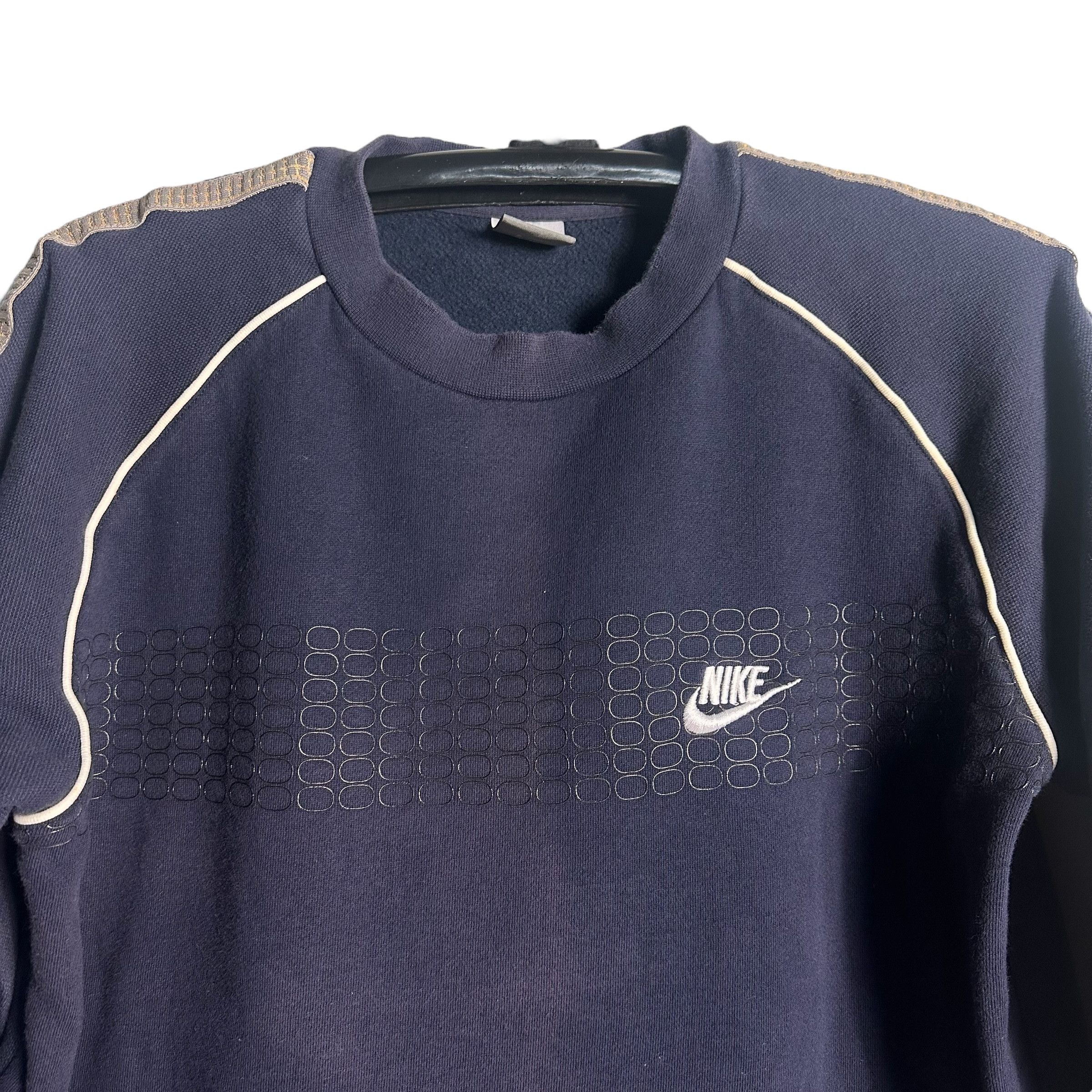 Nike 🔥RARE🔥Vintage Nike Crewneck Sweatshirt Size US L / EU 52-54 / 3 - 2 Thumbnail
