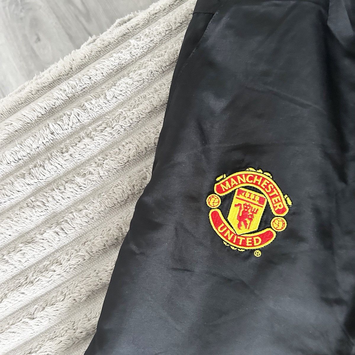 Nike Manchester United pants nike vintage Size US 31 - 2 Thumbnail
