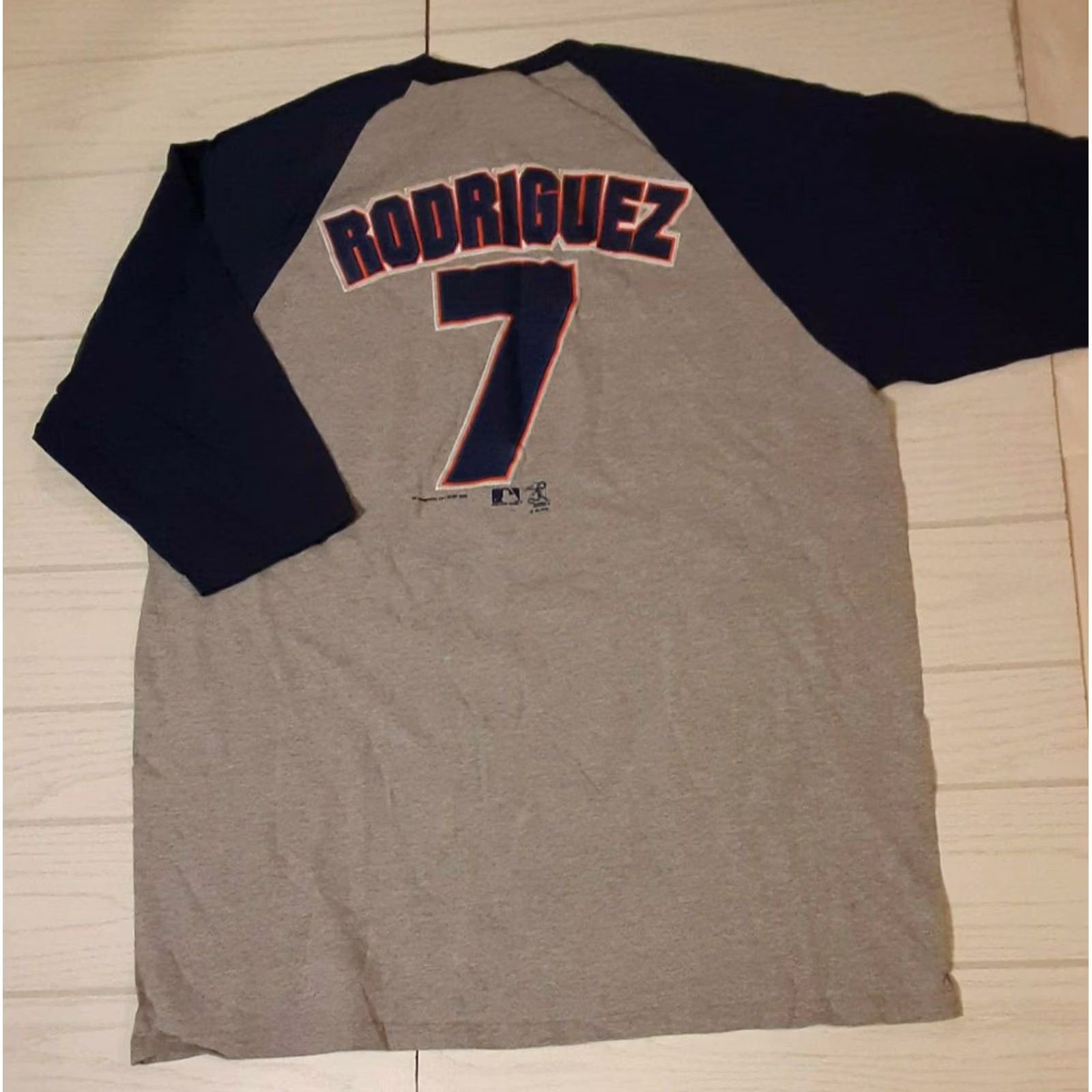 Vintage VINTAGE Ivan Rodriguez Detroit Tigers T-Shirt Lee XL blue&grey 2005 Sports Mens Size US XL / EU 56 / 4 - 6 Thumbnail