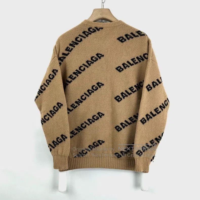 Balenciaga Balenciaga Full barrage camel-colored sweater Size US XS / EU 42 / 0 - 2 Thumbnail