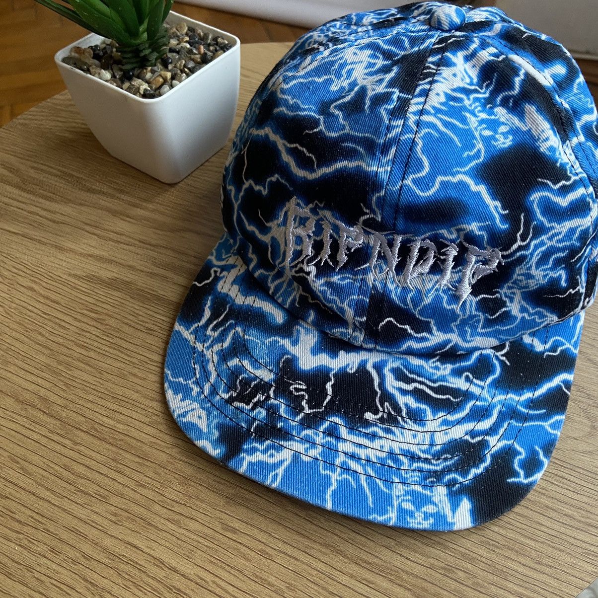 RIPNDIP 📌 Crazy Rip N Dip Nikola 6 Panel Hat Size ONE SIZE - 2 Thumbnail