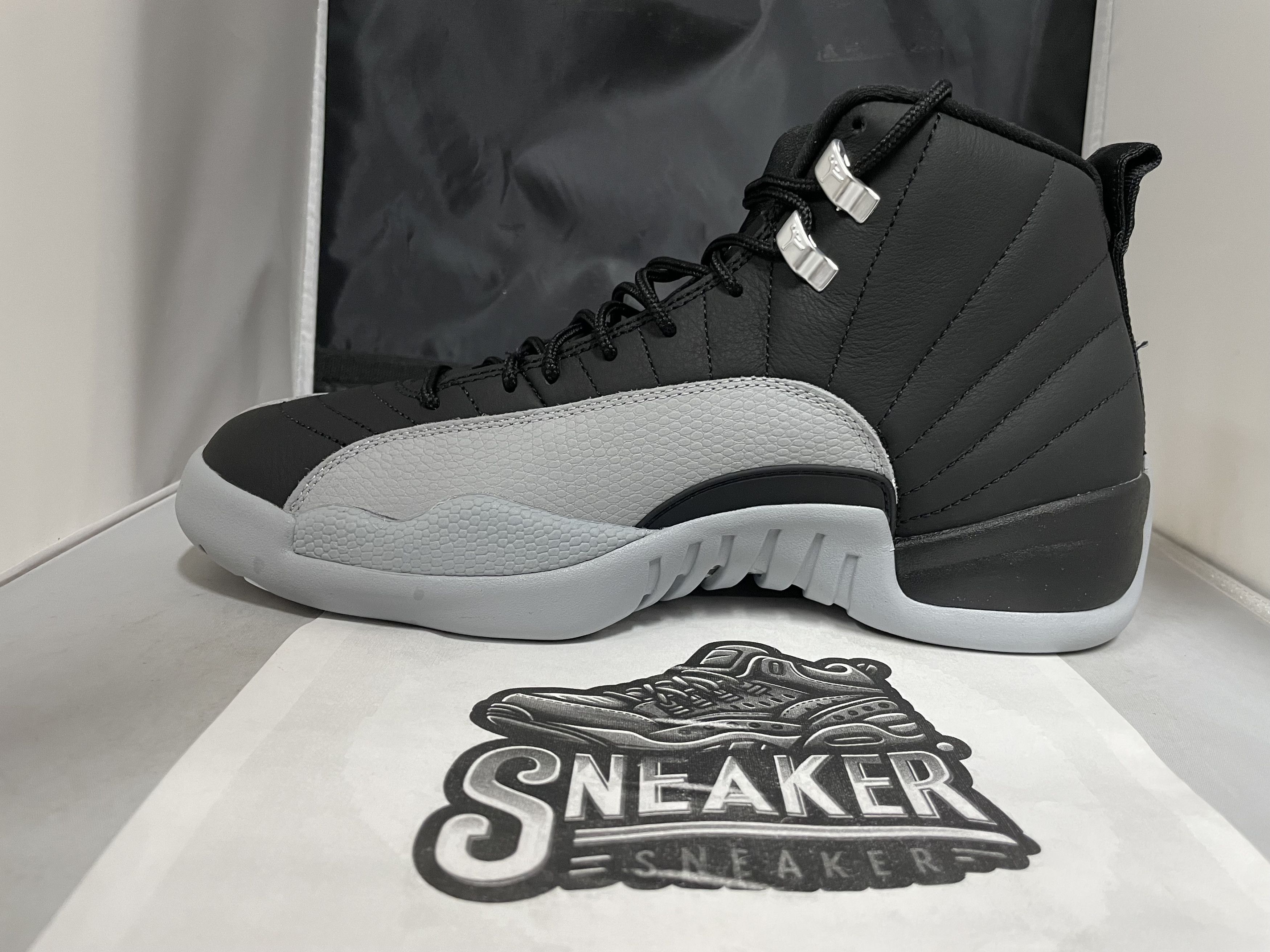 Jordan Brand Air Jordan 12 Retro 'Black/Wolf Grey-White' CT8013 010 Size US 8.5 / EU 41-42 - 2 Thumbnail