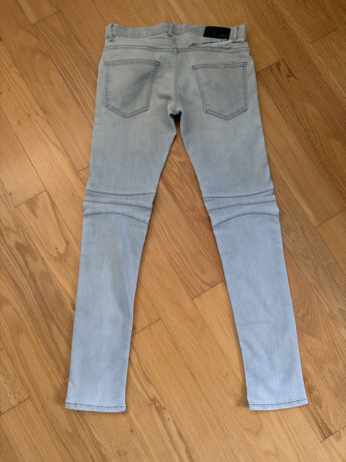 Pierre Balmain Pierre Balmain Light Grey Thrashed Biker Moto Skinny Denim. Size US 33 - 9 Thumbnail