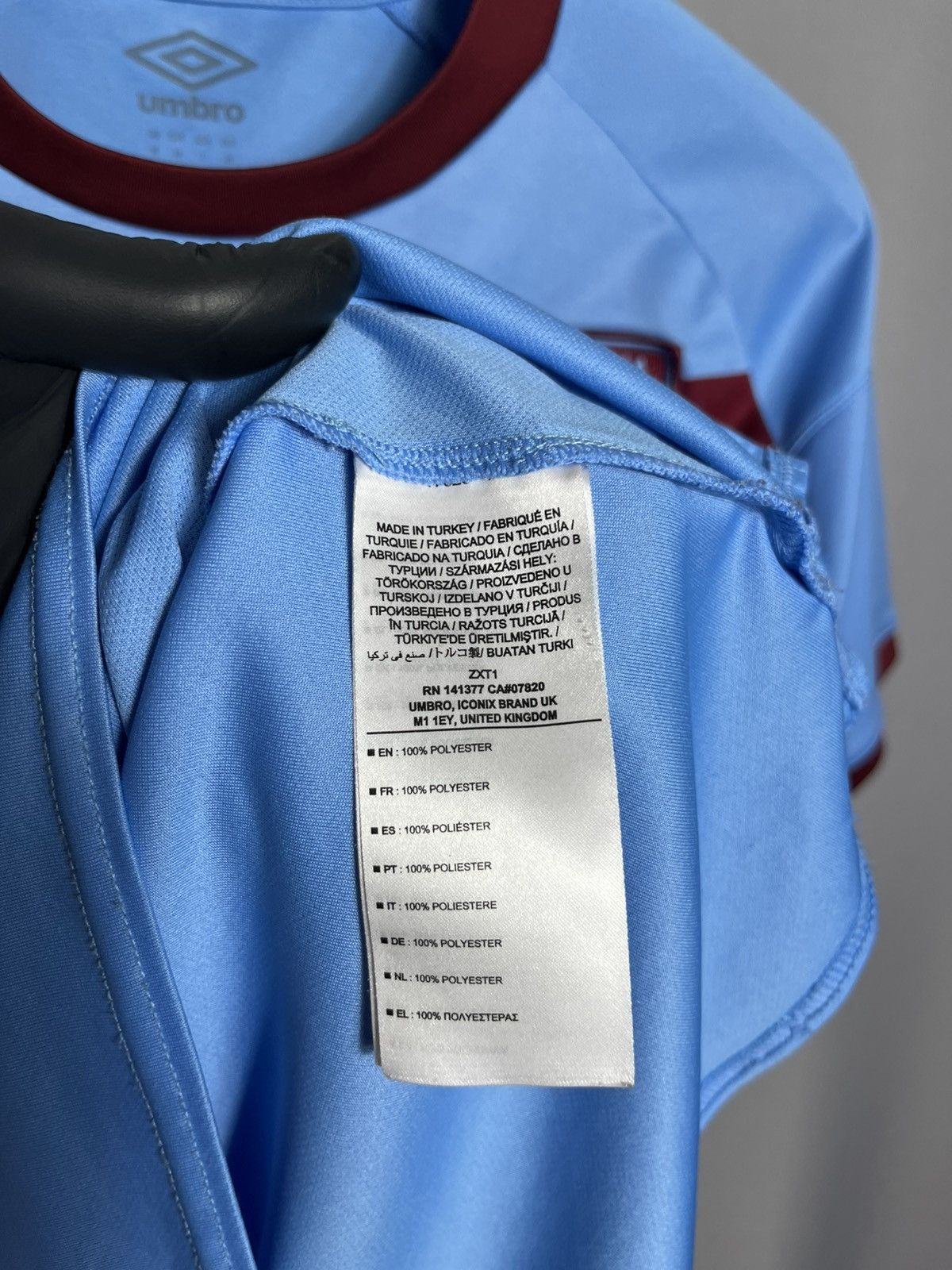 Umbro Umbro Men's West Ham United Away Shirt 2020/2021 Soccer Size US M / EU 48-50 / 2 - 6 Thumbnail