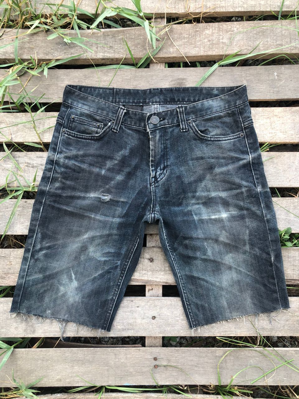 Number (N)ine Number (N)ine Denim Jeans Shorts Size US 30 / EU 46 - 1 Thumbnail