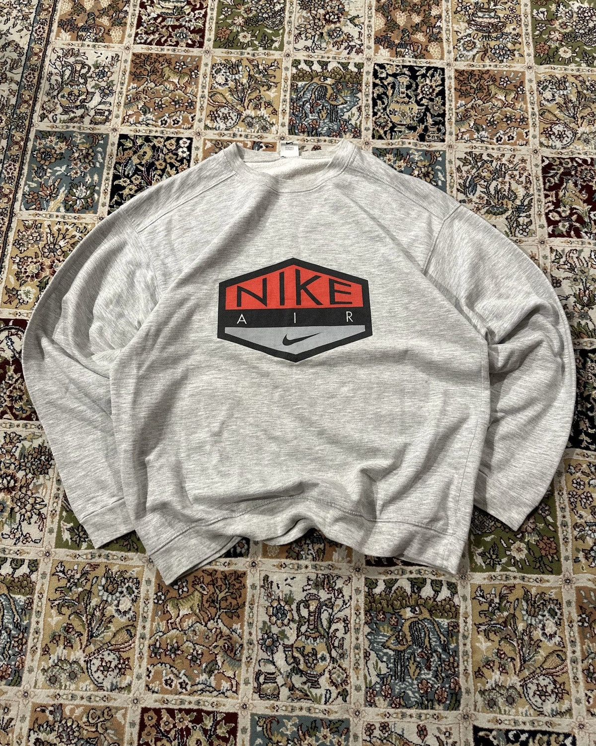 Nike × Supreme Vintage 90s Nike Retro Sweatshirt Rare Crewneck Big Logo L Size US L / EU 52-54 / 3 - 1 Thumbnail