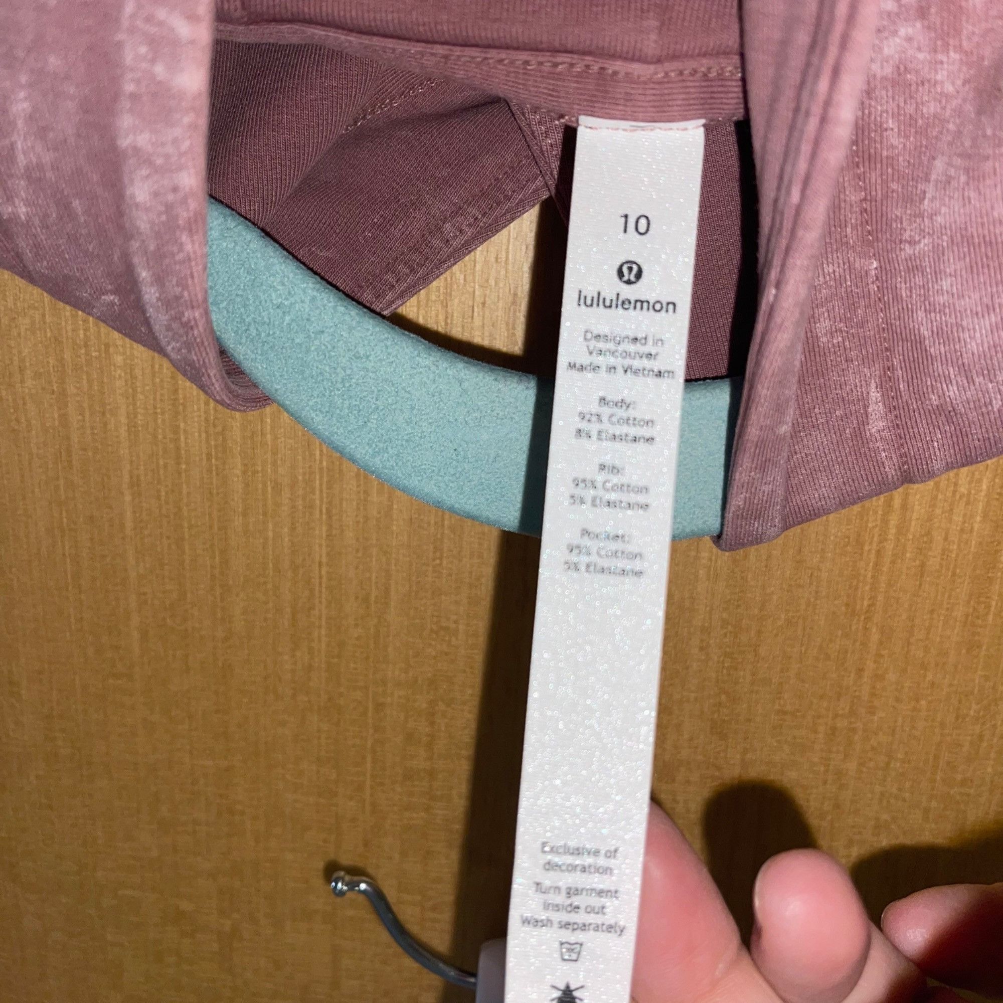 Lululemon Lululemon Womens Size 10 Pink Scuba Washed Size L / US 10 / IT 46 - 5 Thumbnail
