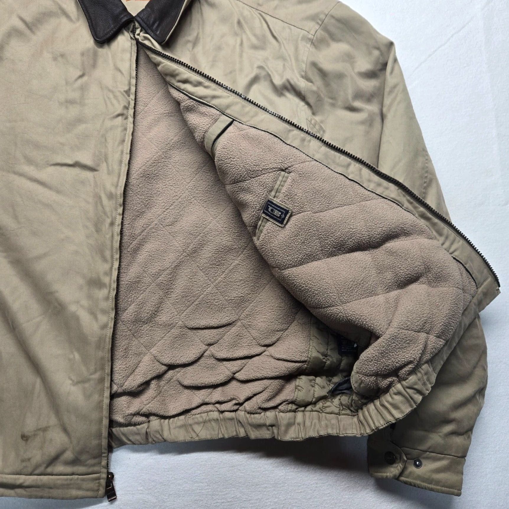 Dockers VINTAGE DOCKERS Jacket Bomber Mens XLT Beige Nylon Full Zip Stain Defender Premium Outdoor Fall Winter Mens Size US XL / EU 56 / 4 - 4 Thumbnail