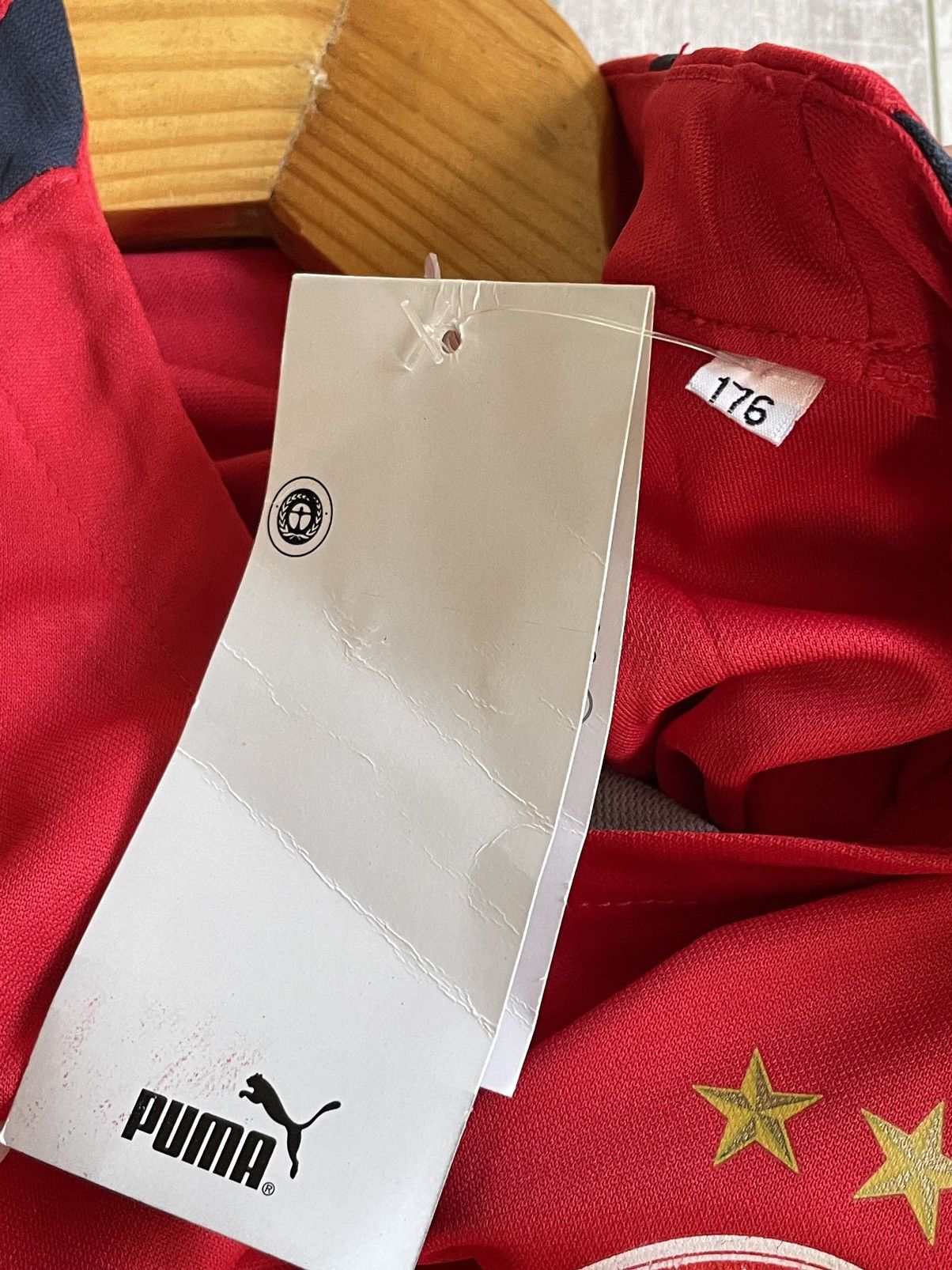 Puma Vintage Puma Olympiacos 2005/2006 Football Shirt Sleeve RARE Size US S / EU 44-46 / 1 - 11 Thumbnail