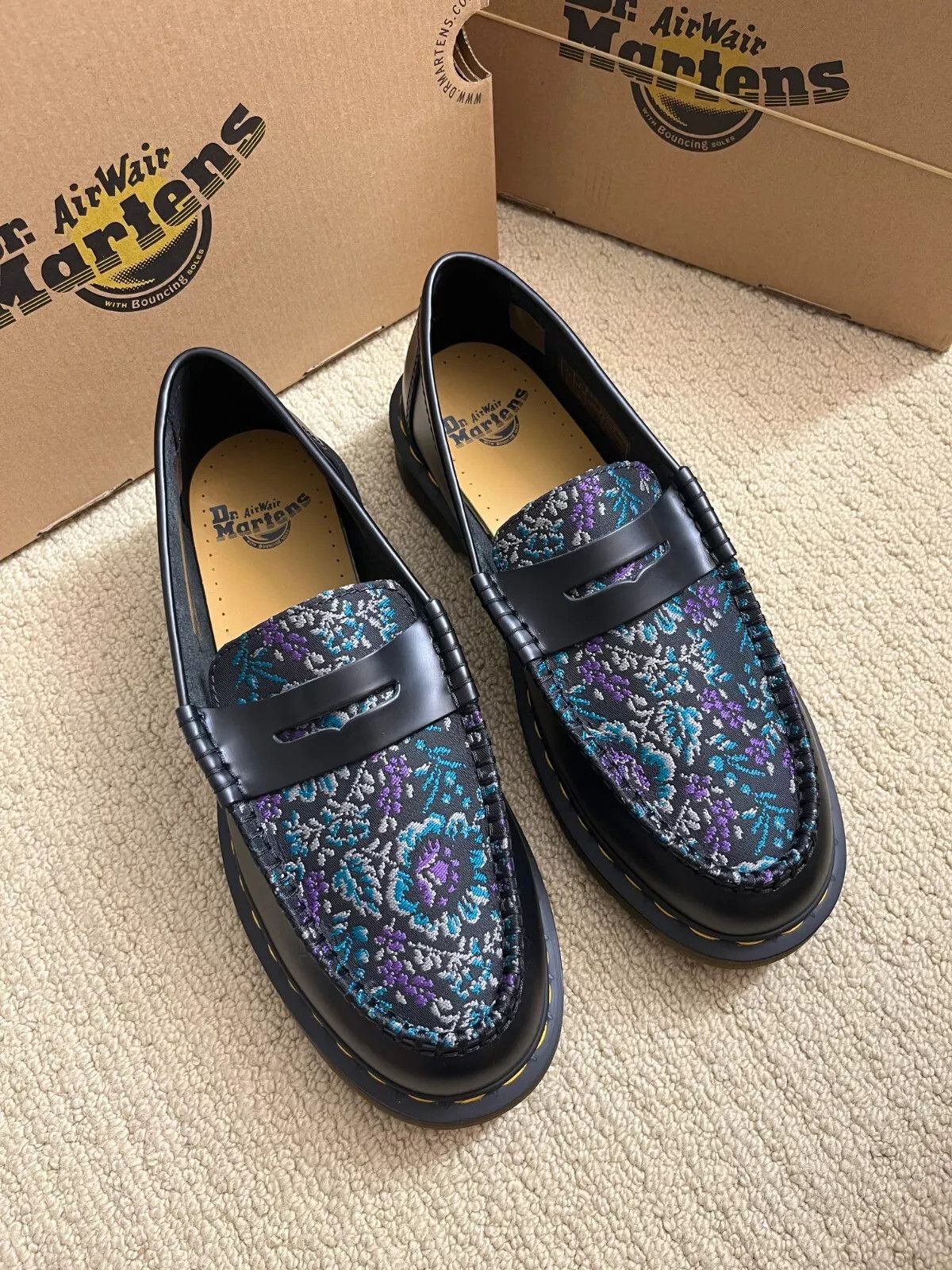 Dr. Martens DR. MARTENS PENTON FLORAL JACQUARD LEATHER PENNY LOAFERS Size US 7 / EU 40 - 3 Thumbnail