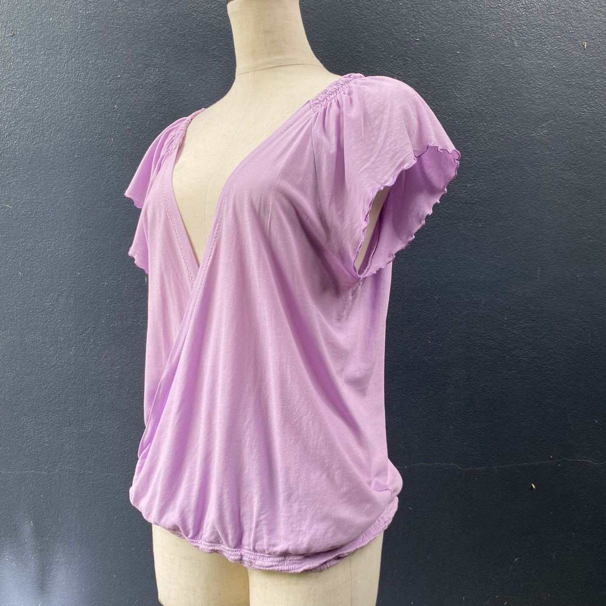 Tsumori Chisato Tsumori Chisato Lilac Draped V-Neck Top Size XS / US 0-2 / IT 36-38 - 19 Thumbnail
