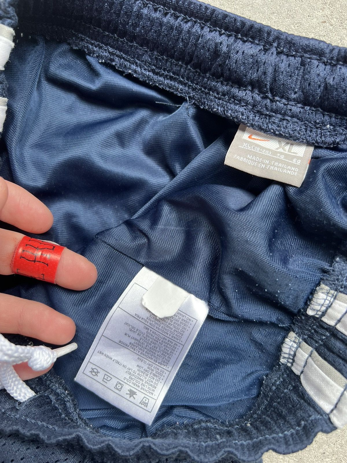 Nike Vintage Nike Track Pants Mesh Size US 30 / EU 46 - 5 Thumbnail