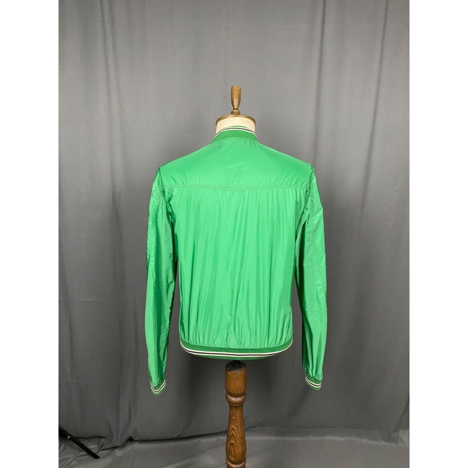 Gucci Gucci Men's Green Beige Reversible Nylon Bomber Jacket Size Size US L / EU 52-54 / 3 - 8 Thumbnail