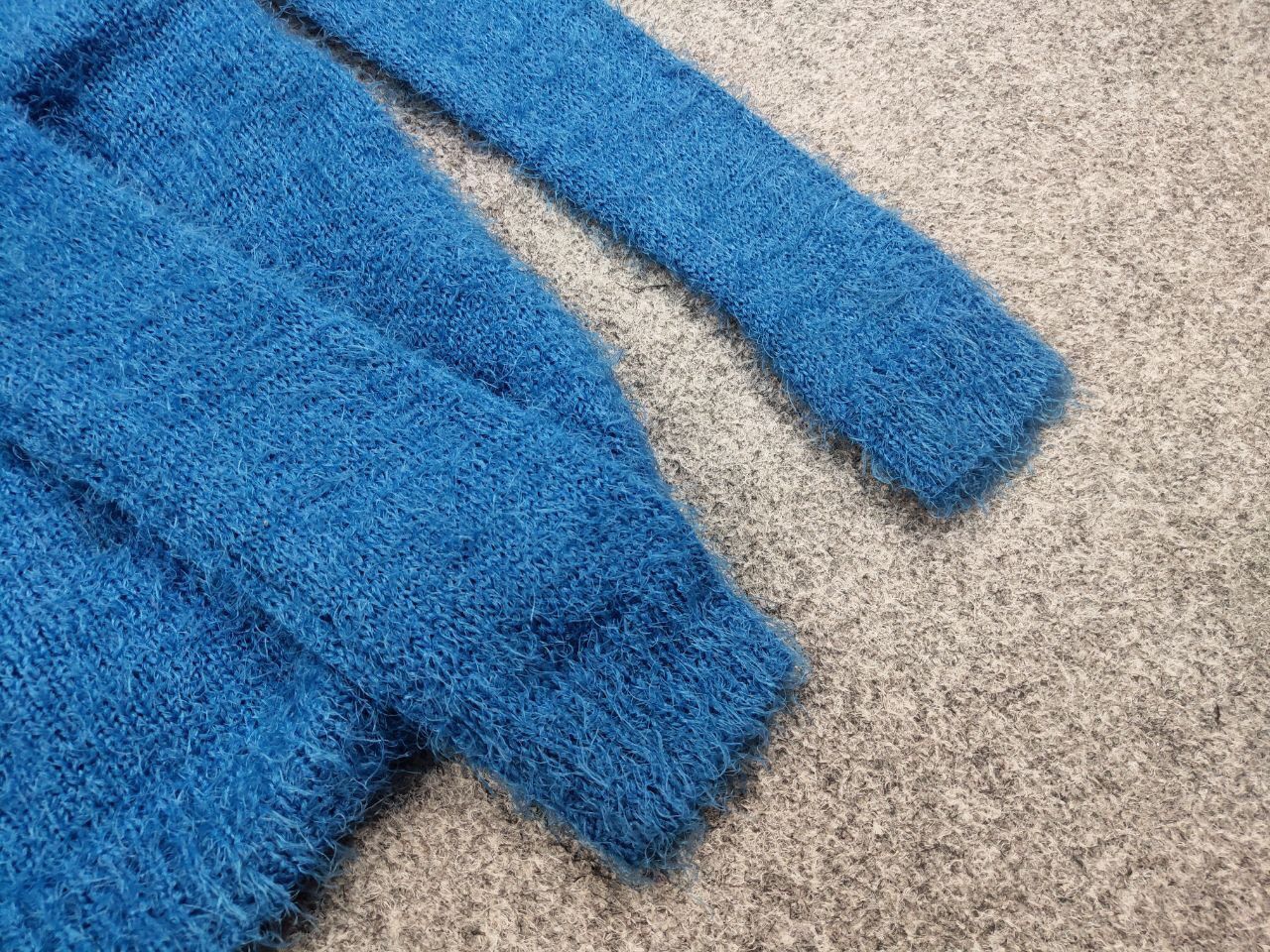 Japanese Brand Vintage 90's Japanese Blue Mohair Style Fuzzy Sweater Hype Size US M / EU 48-50 / 2 - 16 Thumbnail