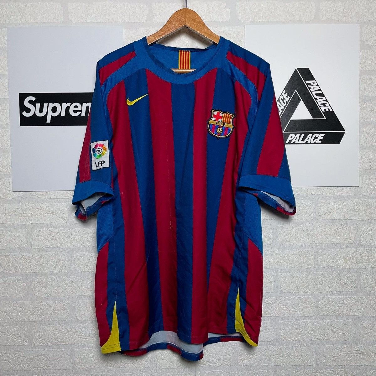 Nike Nike Barcelona 2005/2006 BLOKECORE JERSEY Eto’o 9 Vintage Size US XL / EU 56 / 4 - 2 Thumbnail