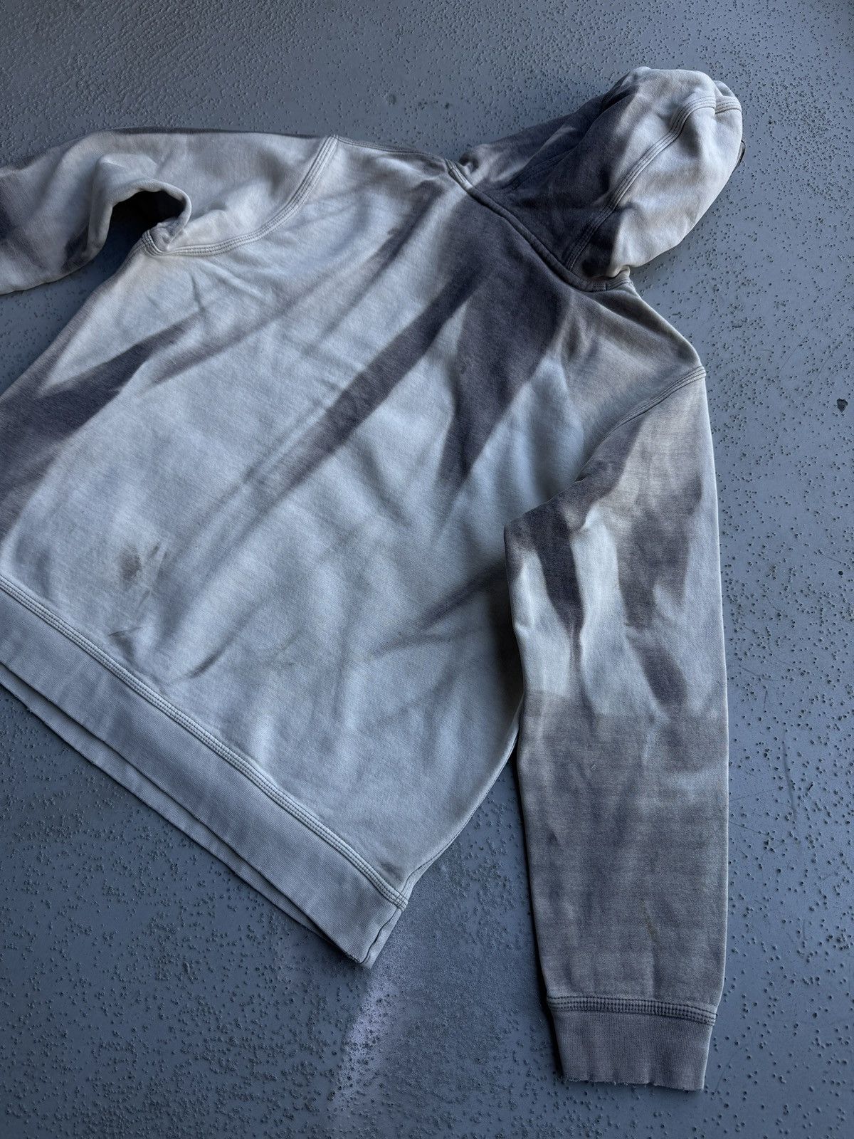 Nike Thrashed Sun Faded Nike Hoodie Distressed Erd grunge y2k tag Size US XL / EU 56 / 4 - 3 Thumbnail