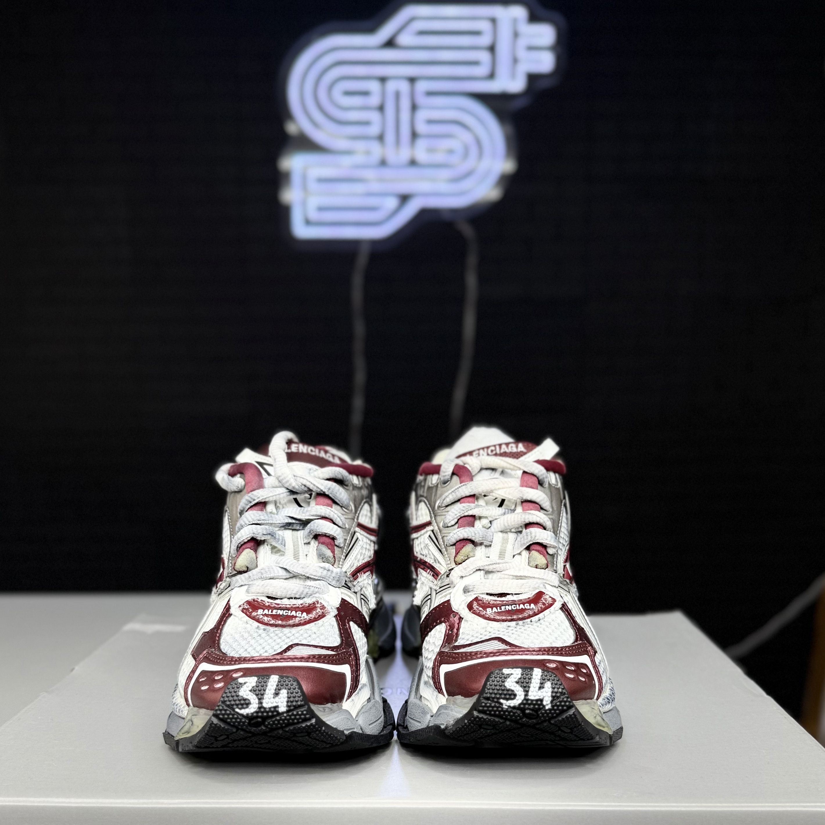 Balenciaga Balenciaga Runner Burgundy/Grey Size US 4 / IT 34 - 5 Thumbnail